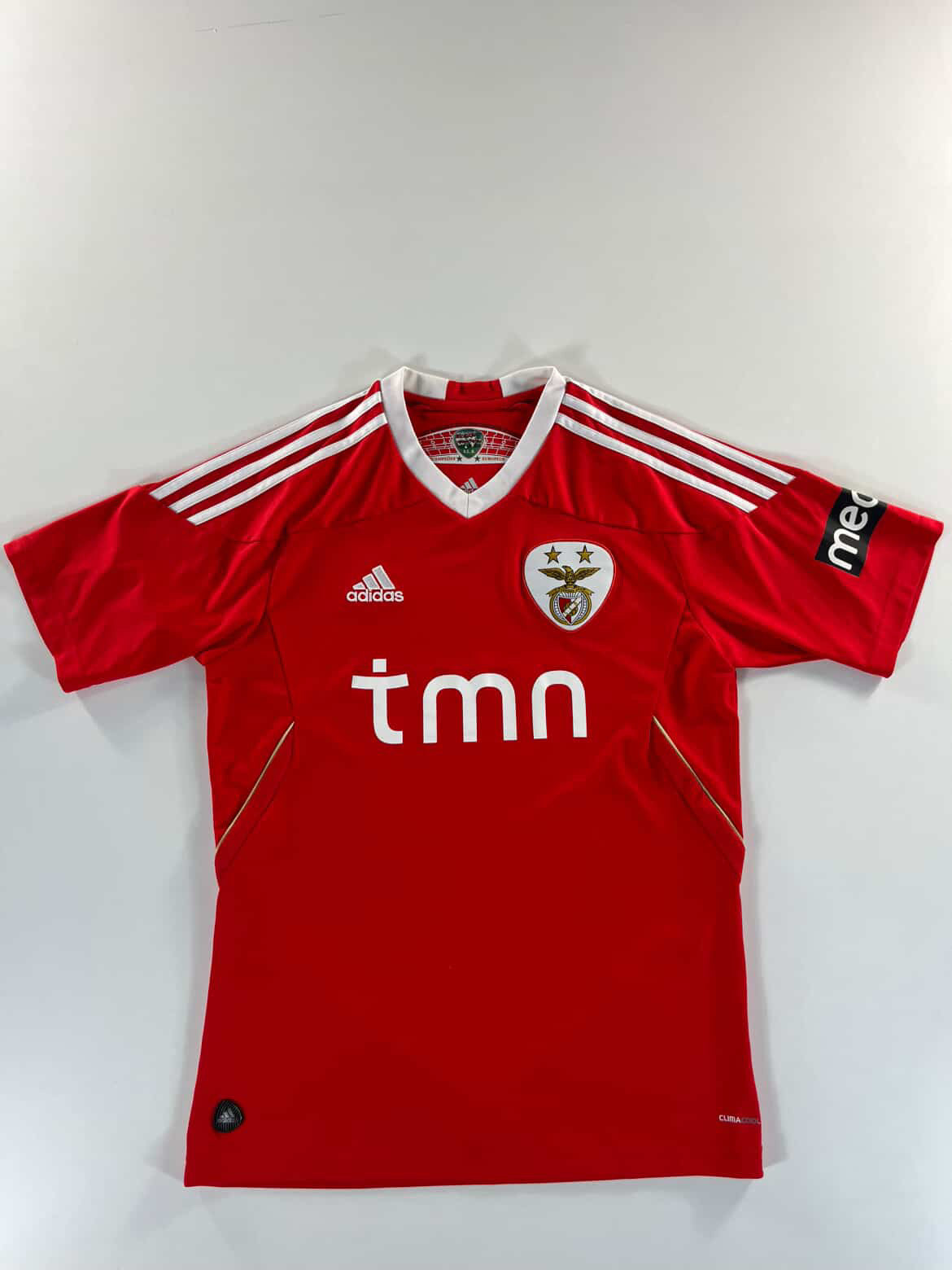 Adidas Benfica 2011-2012 hazai mez