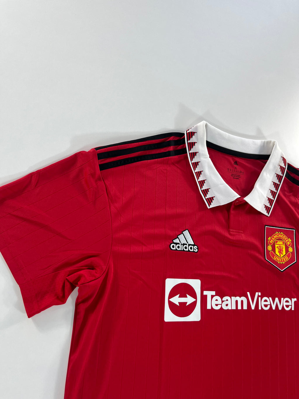 Adidas Manchester United 2022-2023 hazai mez