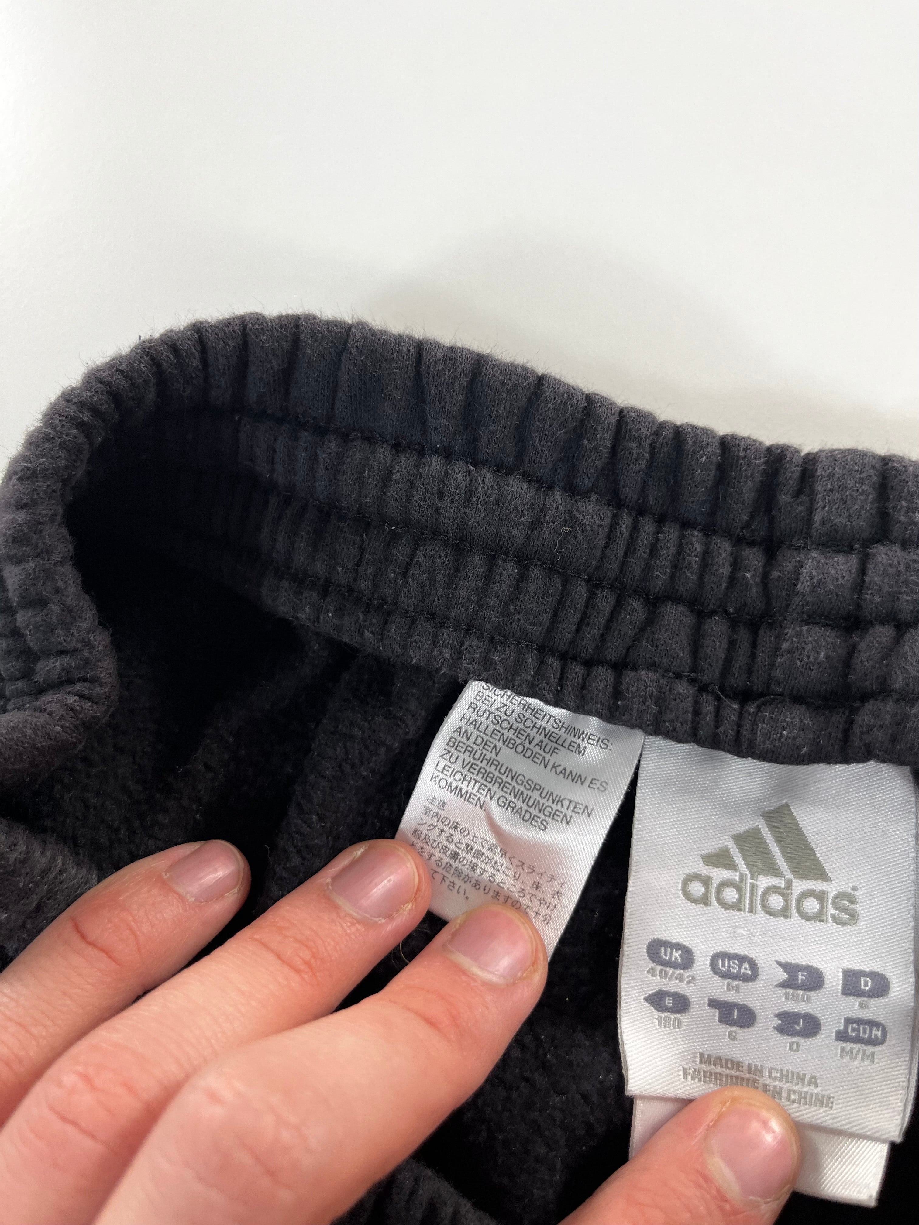 Adidas tracksuit nadrág