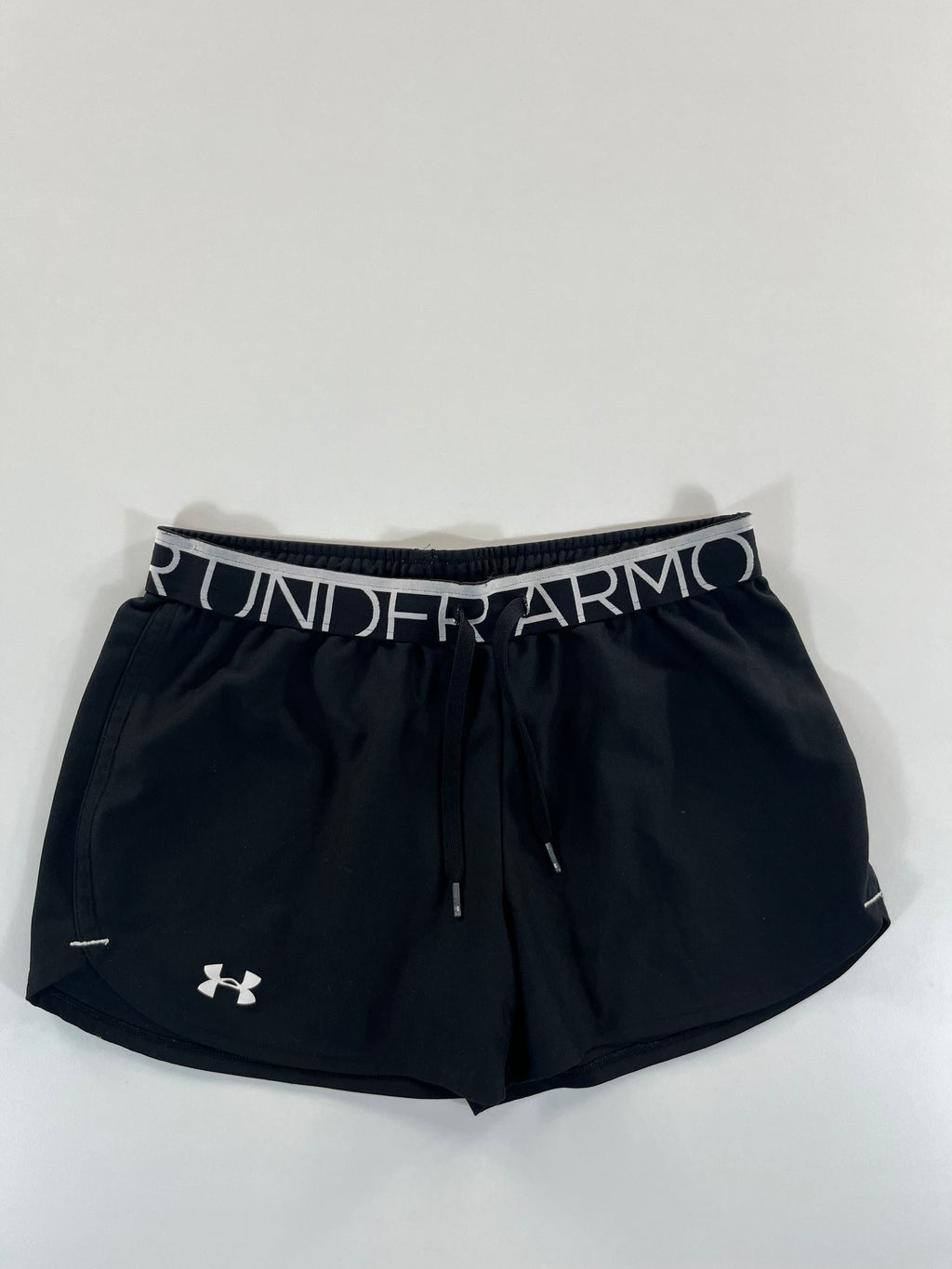 Under Armour short
