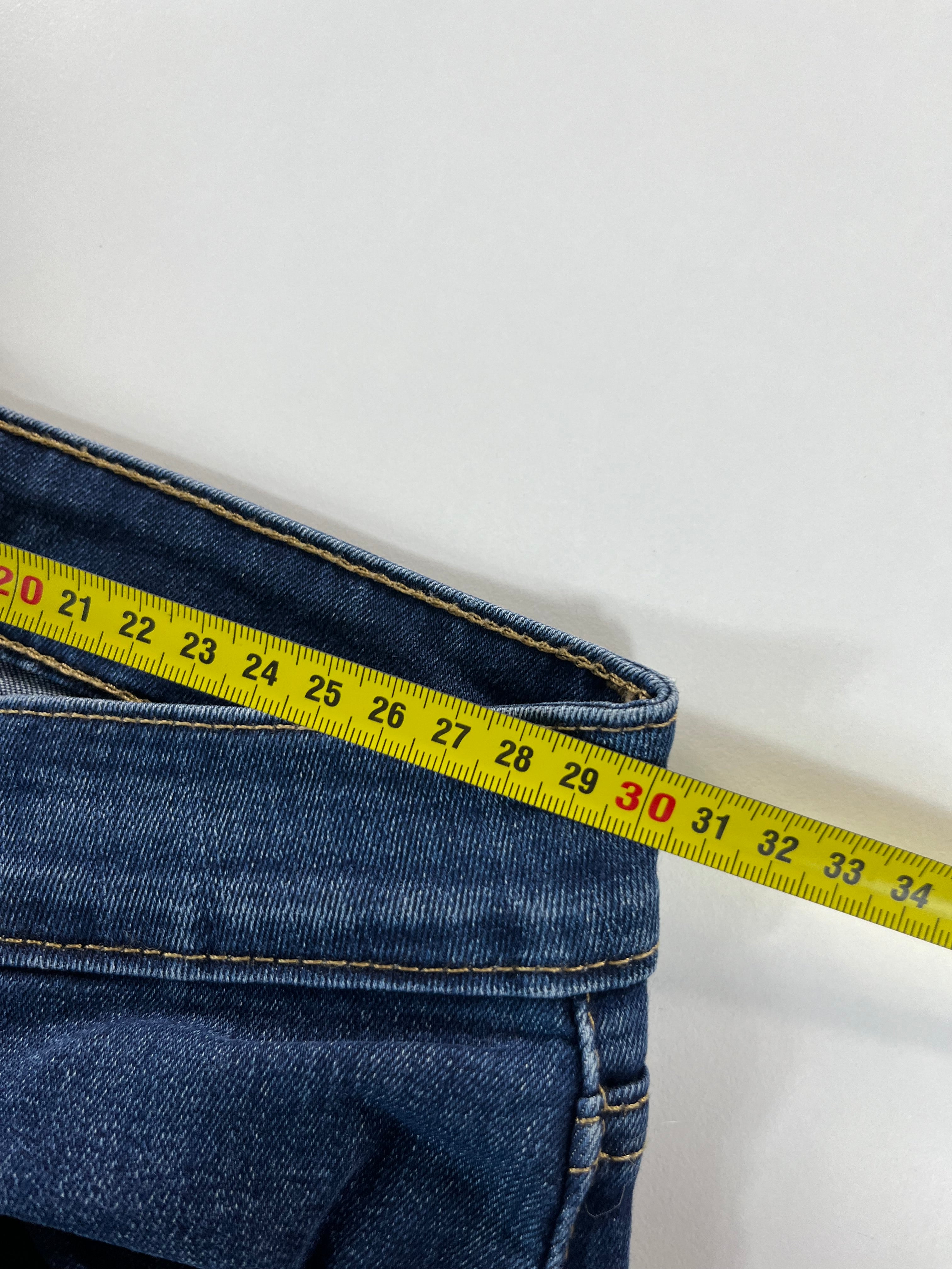 Levi's 712 Slim 24 farmernadrág