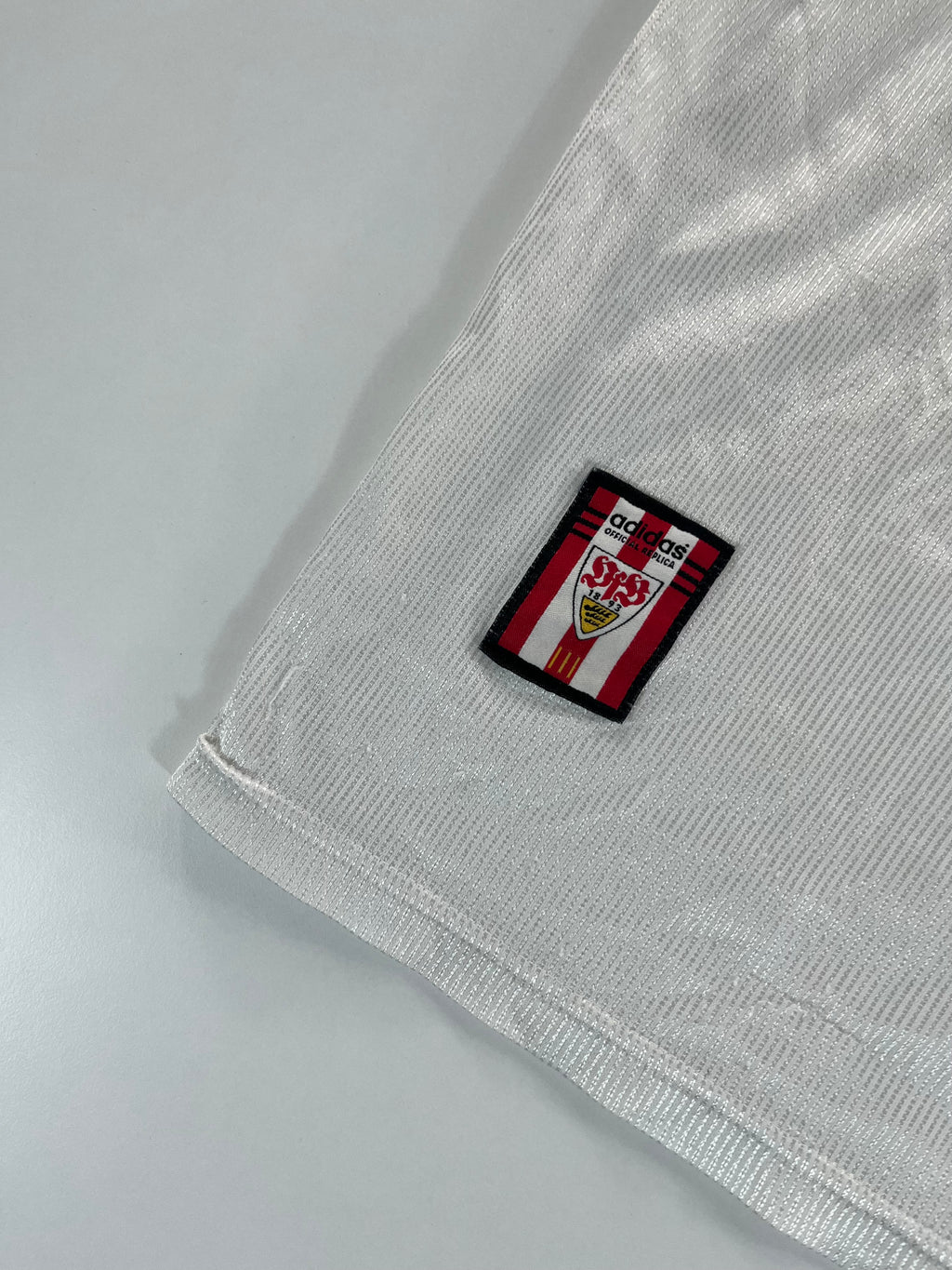 Adidas Stuttgart 1998-1999 hazai mez