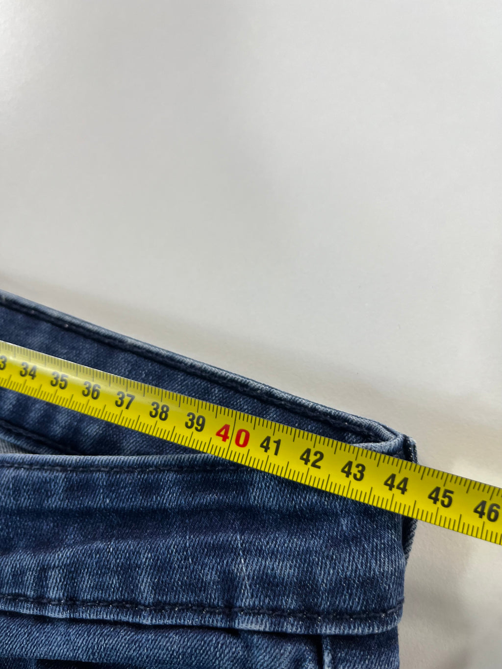 Levi's Demi Curve Modern Rise Straight 28 farmernadrág