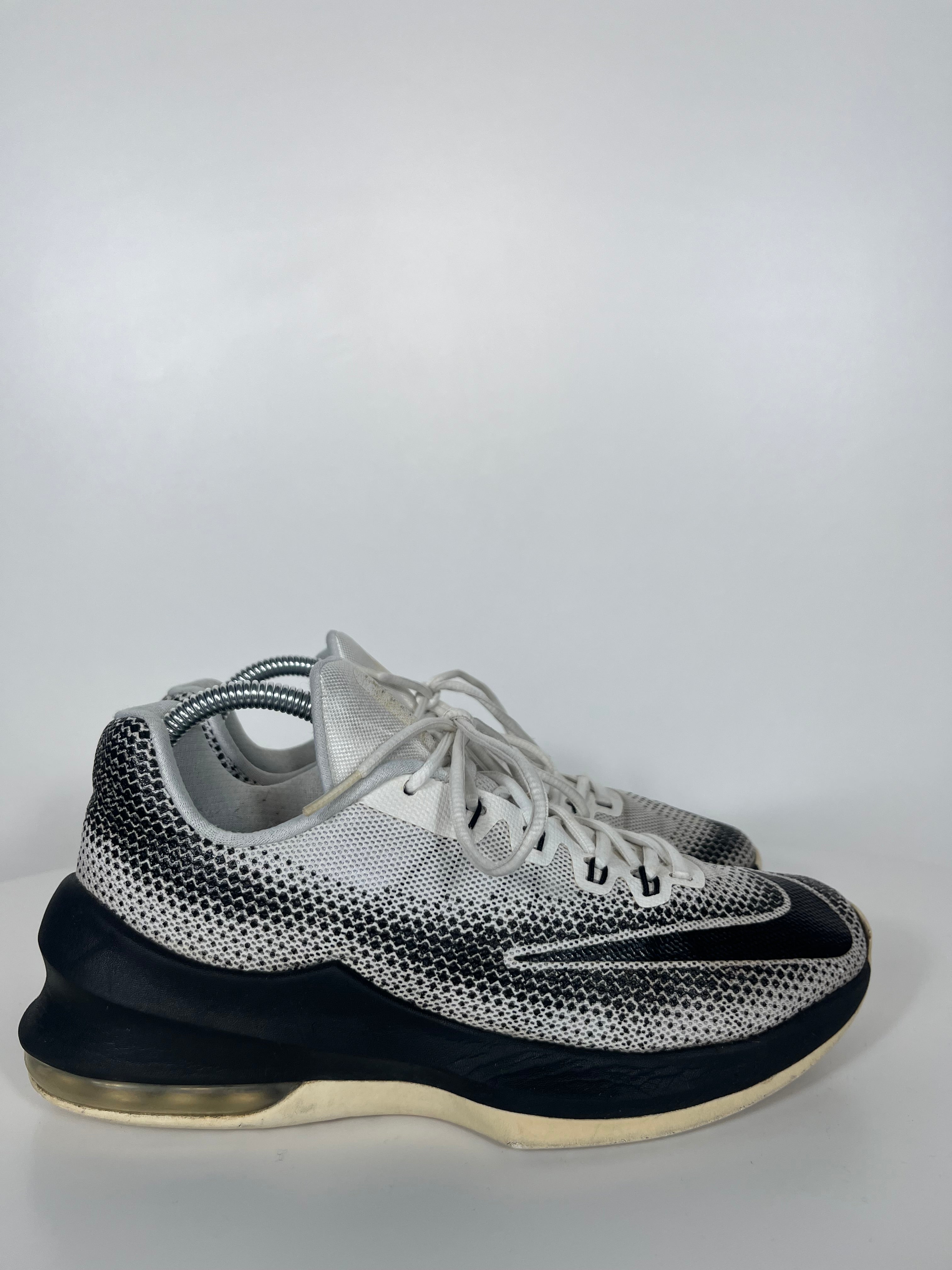 Nike Air Max Infuriate cipő