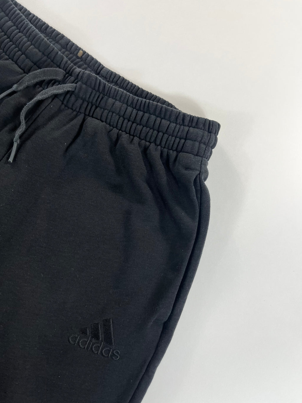 Adidas Essentials French nadrág