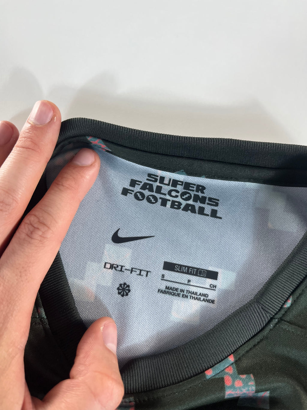Nike Nigéria válogatott 2022-2023 idegenbeli mez