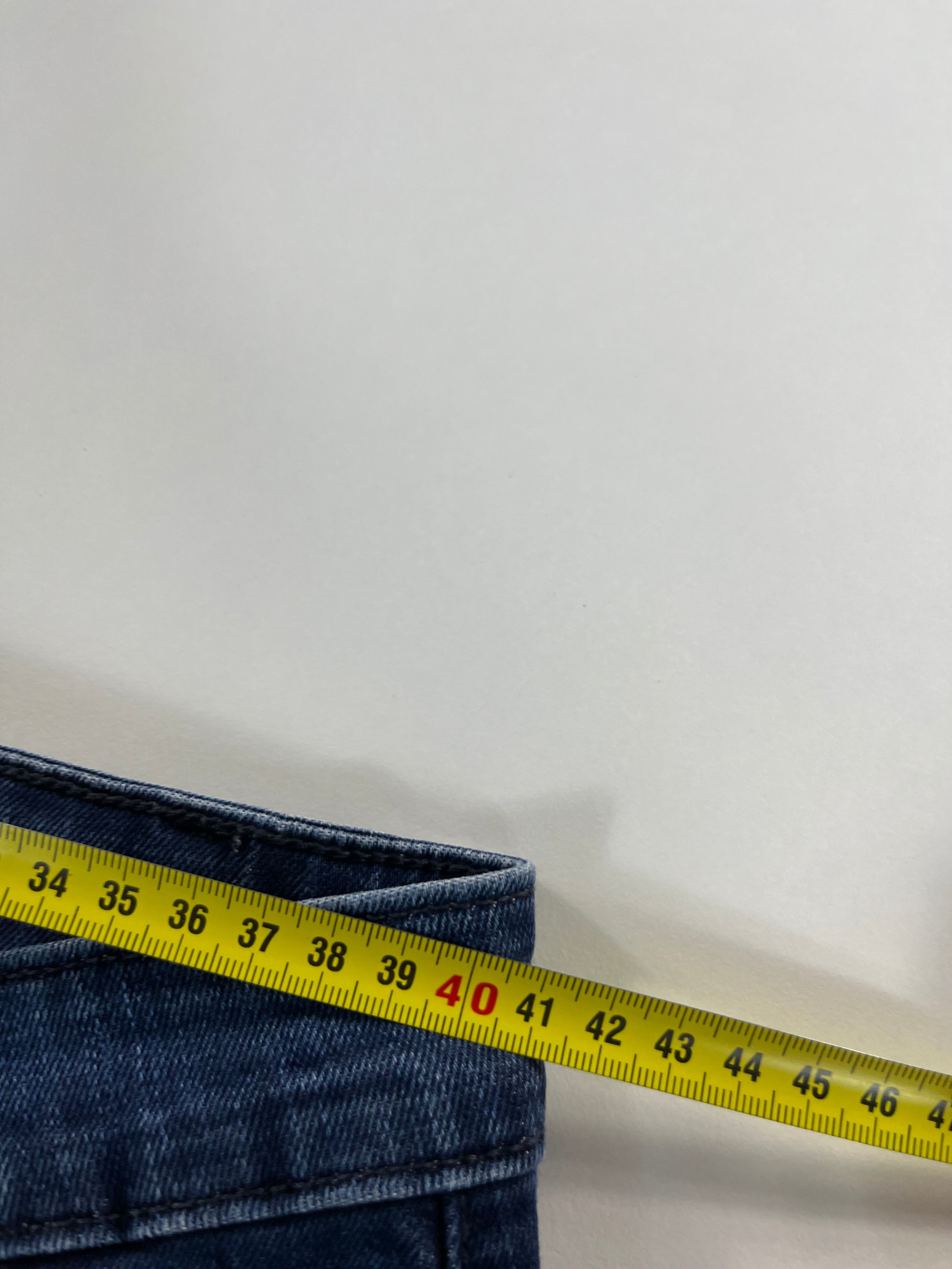 Levi's Demi Curve Low Rise Straight 30 farmernadrág