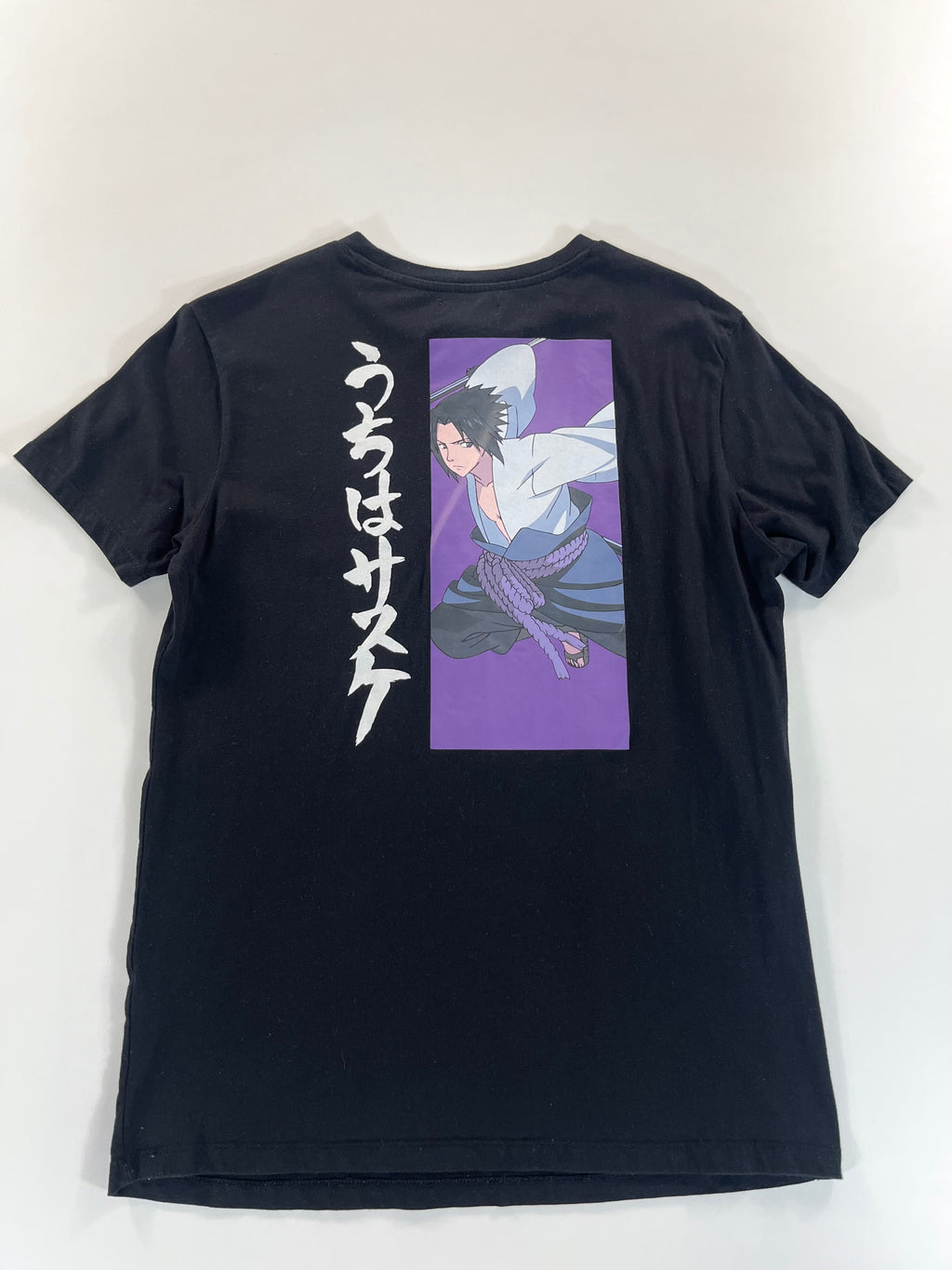 Bershka Naruto Uciha Sasuke póló