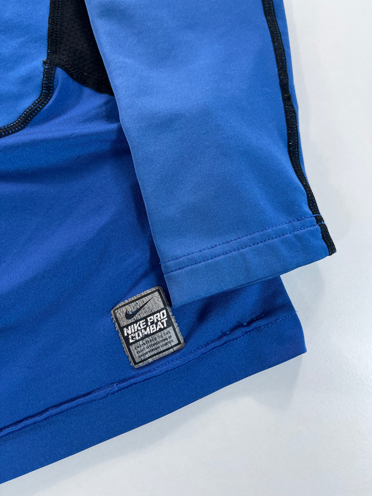 Nike Pro Combat Hyperwarm kompressziós training longsleeve