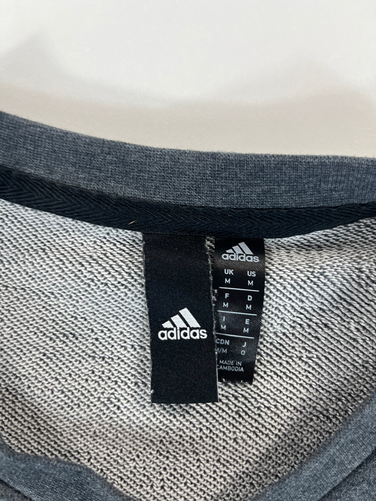 Adidas crewneck pulóver