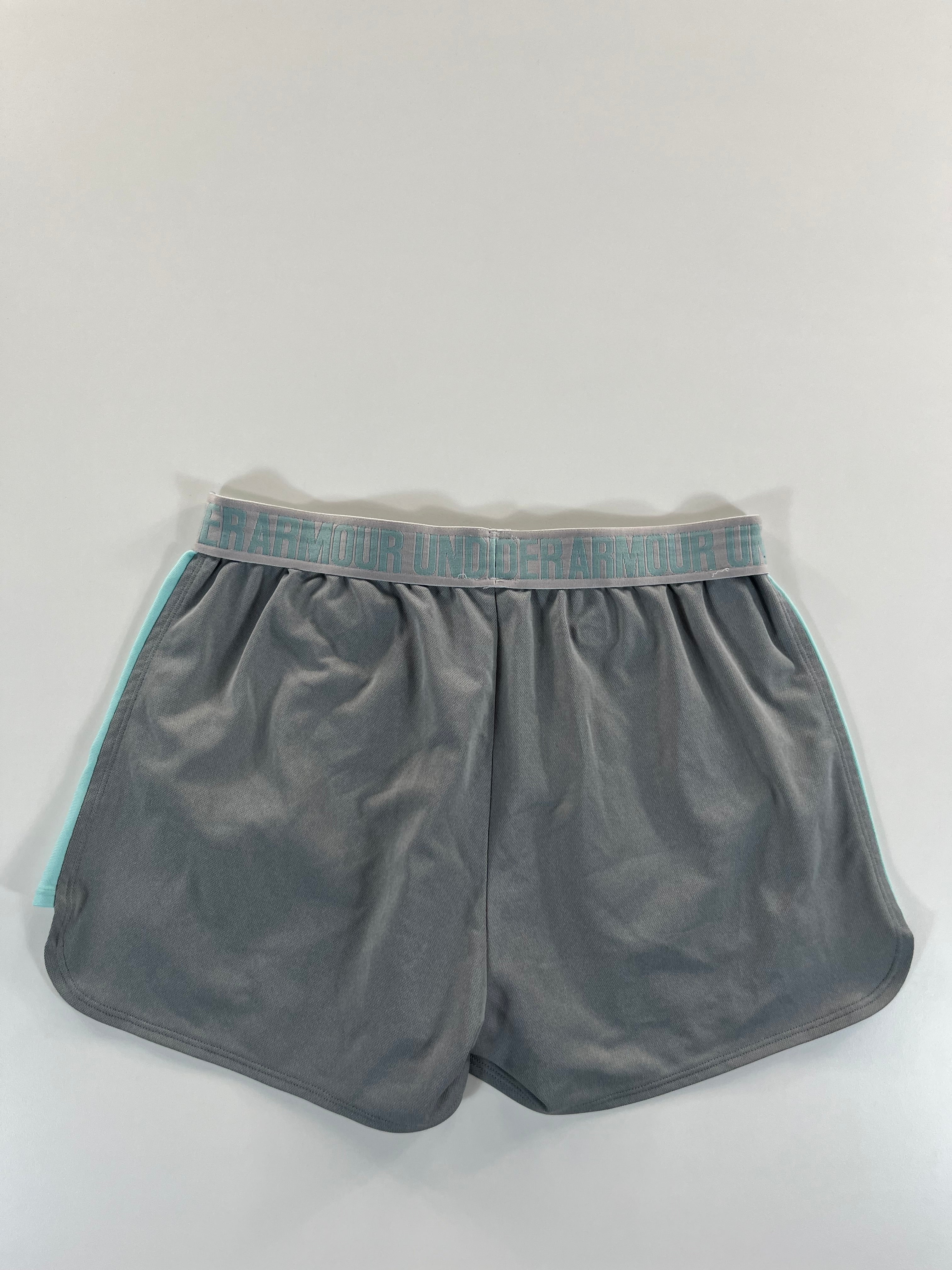 Under Armour short