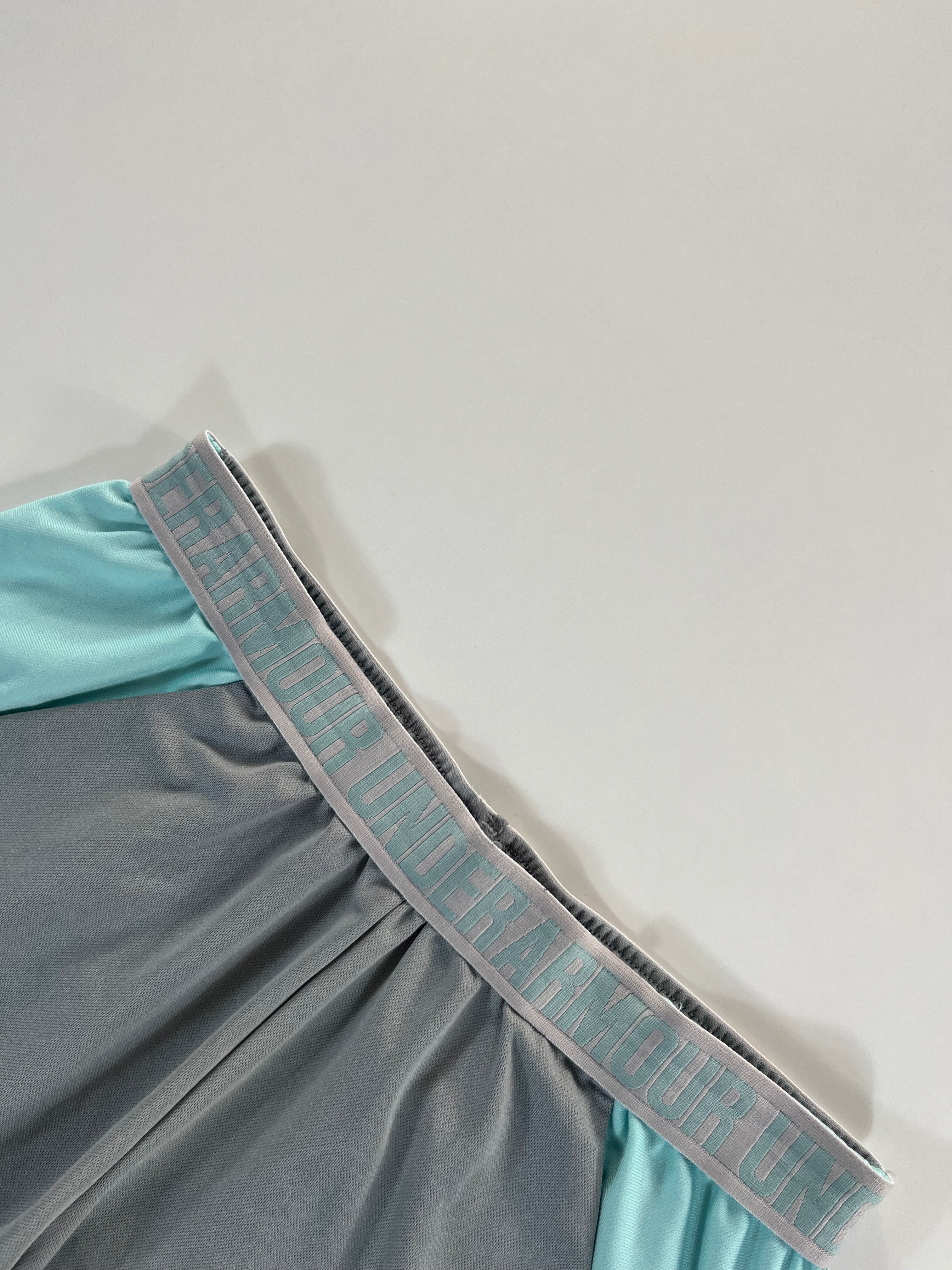 Under Armour short