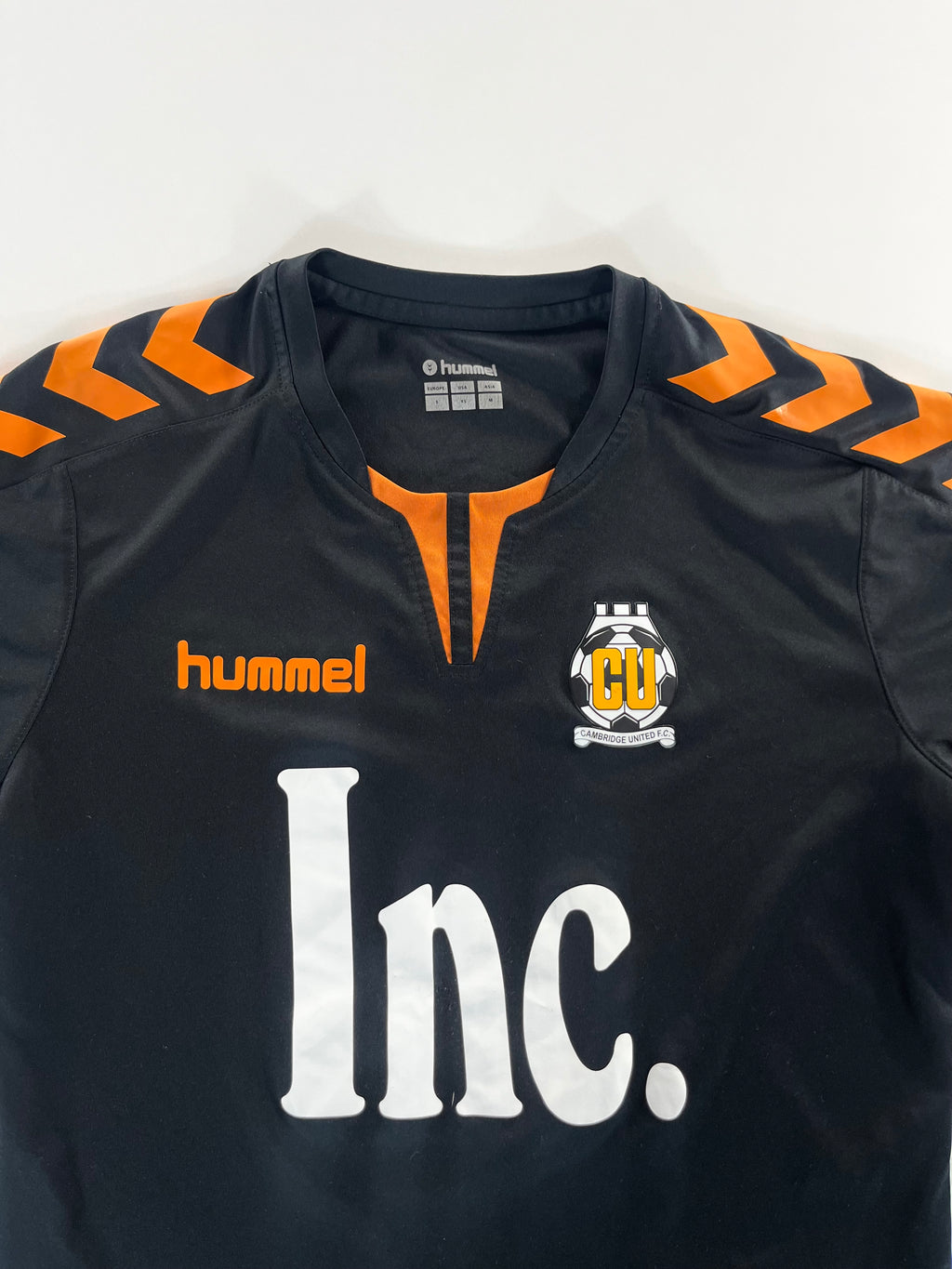 Hummel Cambridge United training mez