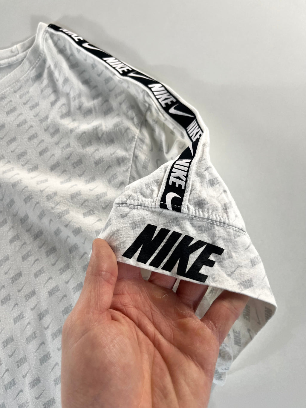 Nike Repeat póló