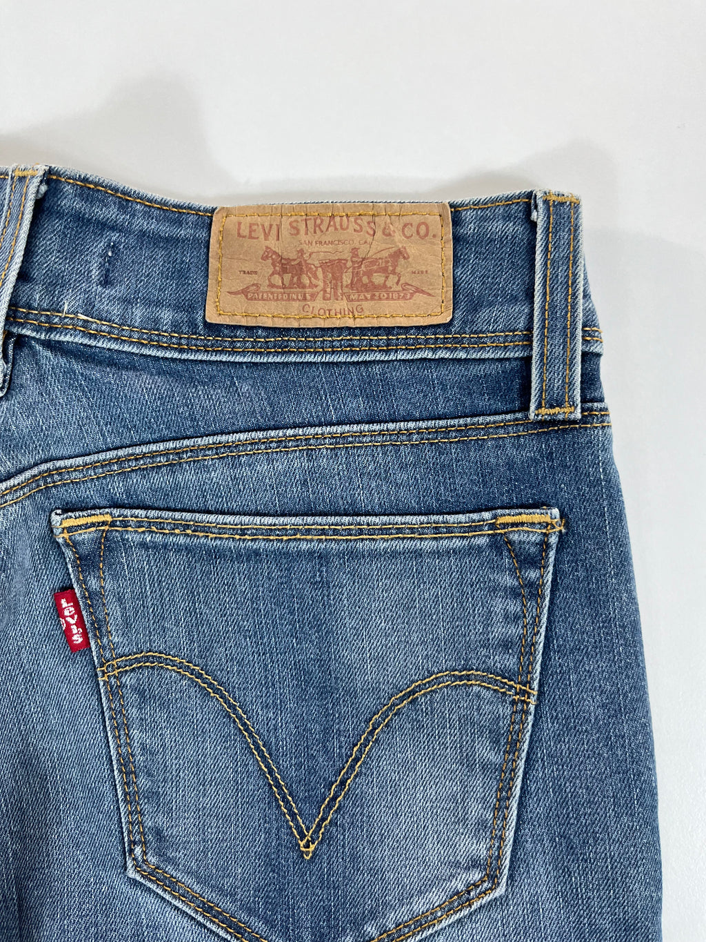 Levi's W26 L34 Straight Fit farmernadrág