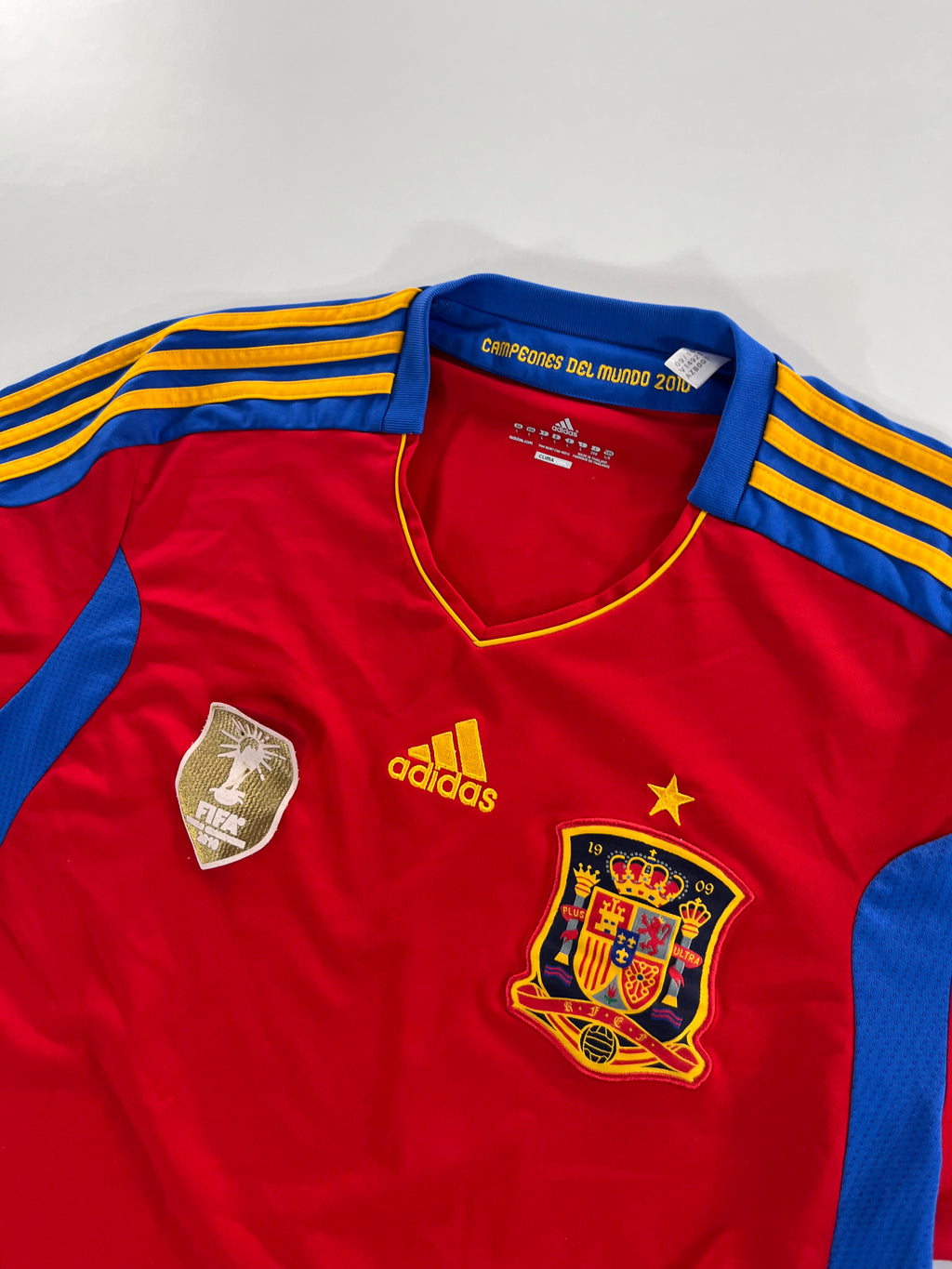 Adidas Spanyol válogatott 2010-2012 hazai mez
