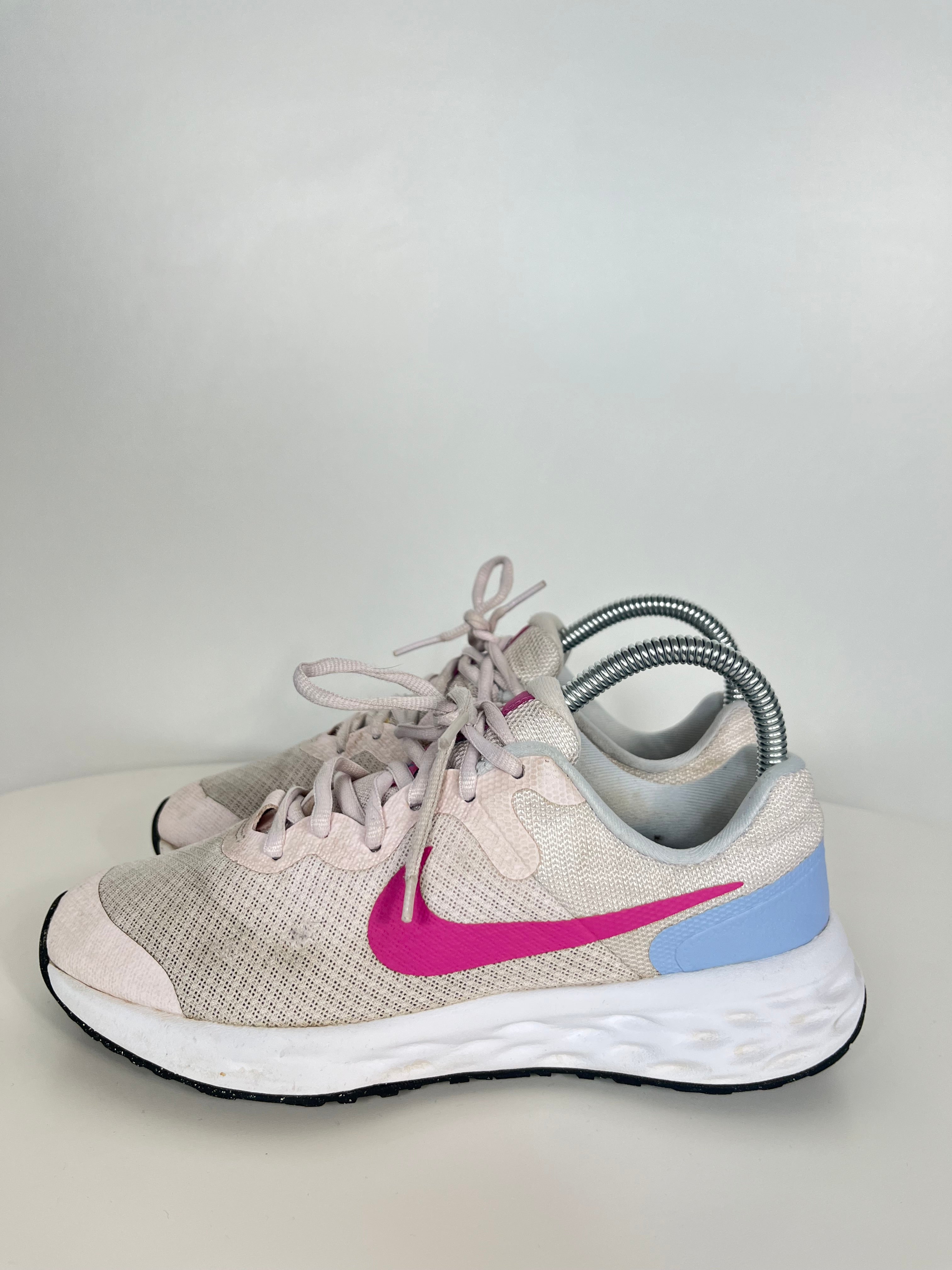 Nike Revolution 6 cipő