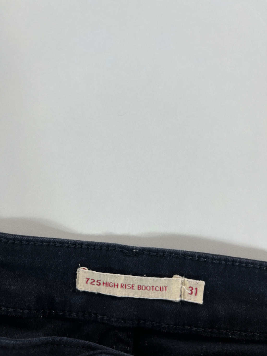 Levi's Lot 725 High Rise Bootcut 31 farmernadrág