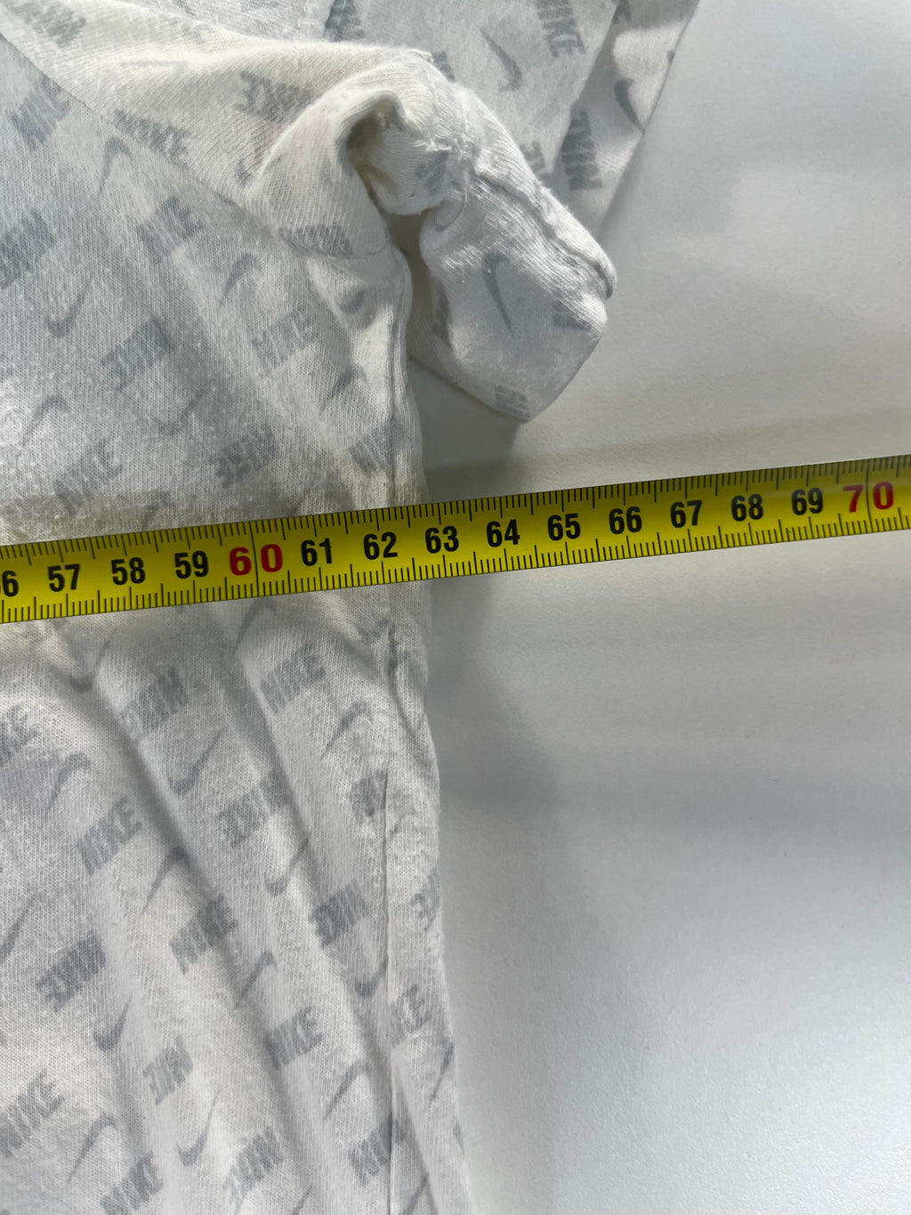 Nike Tee Standard Fit póló