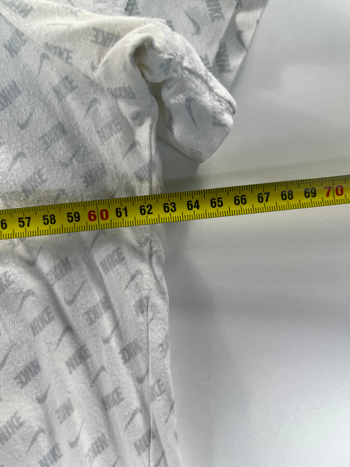 Nike Tee Standard Fit póló
