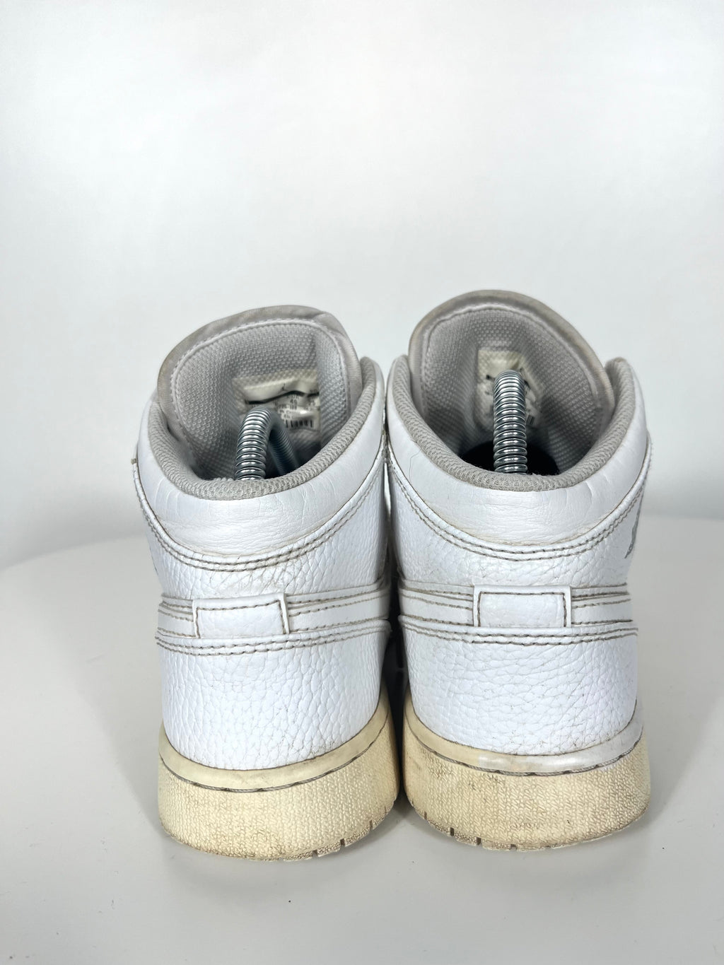 Nike Air Jordan 1 Mid cipő