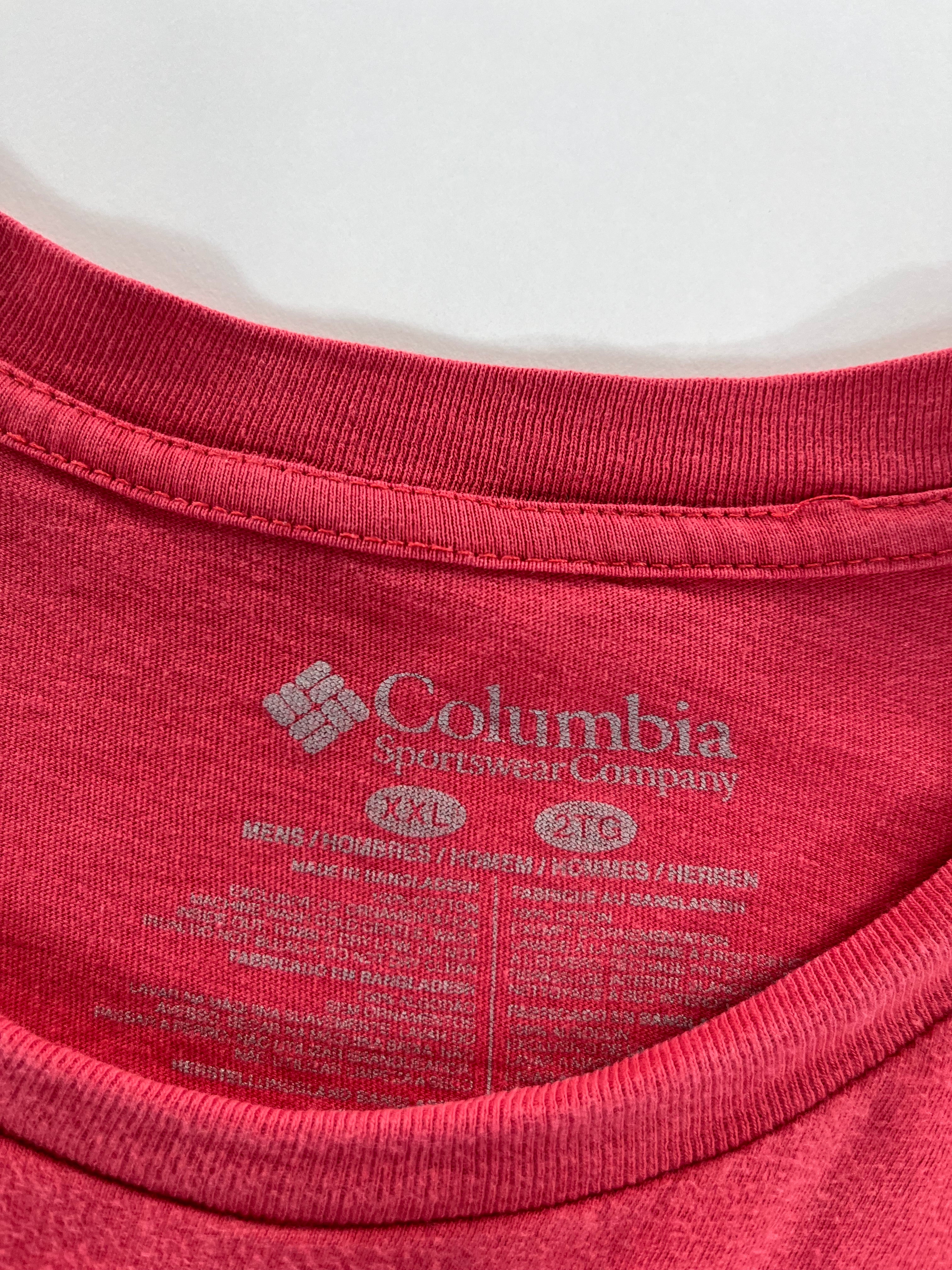 Columbia backprint póló