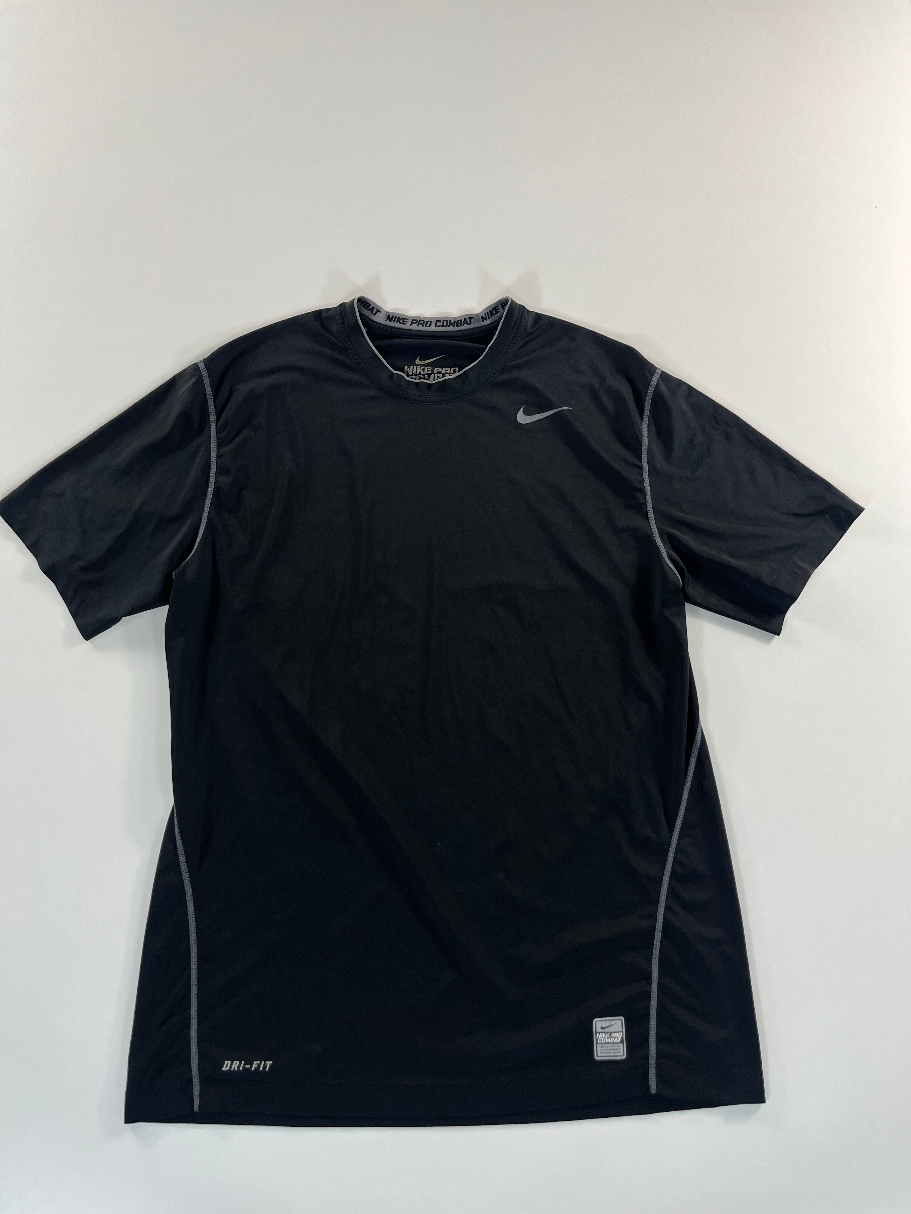 Nike Pro Combat kompressziós training póló