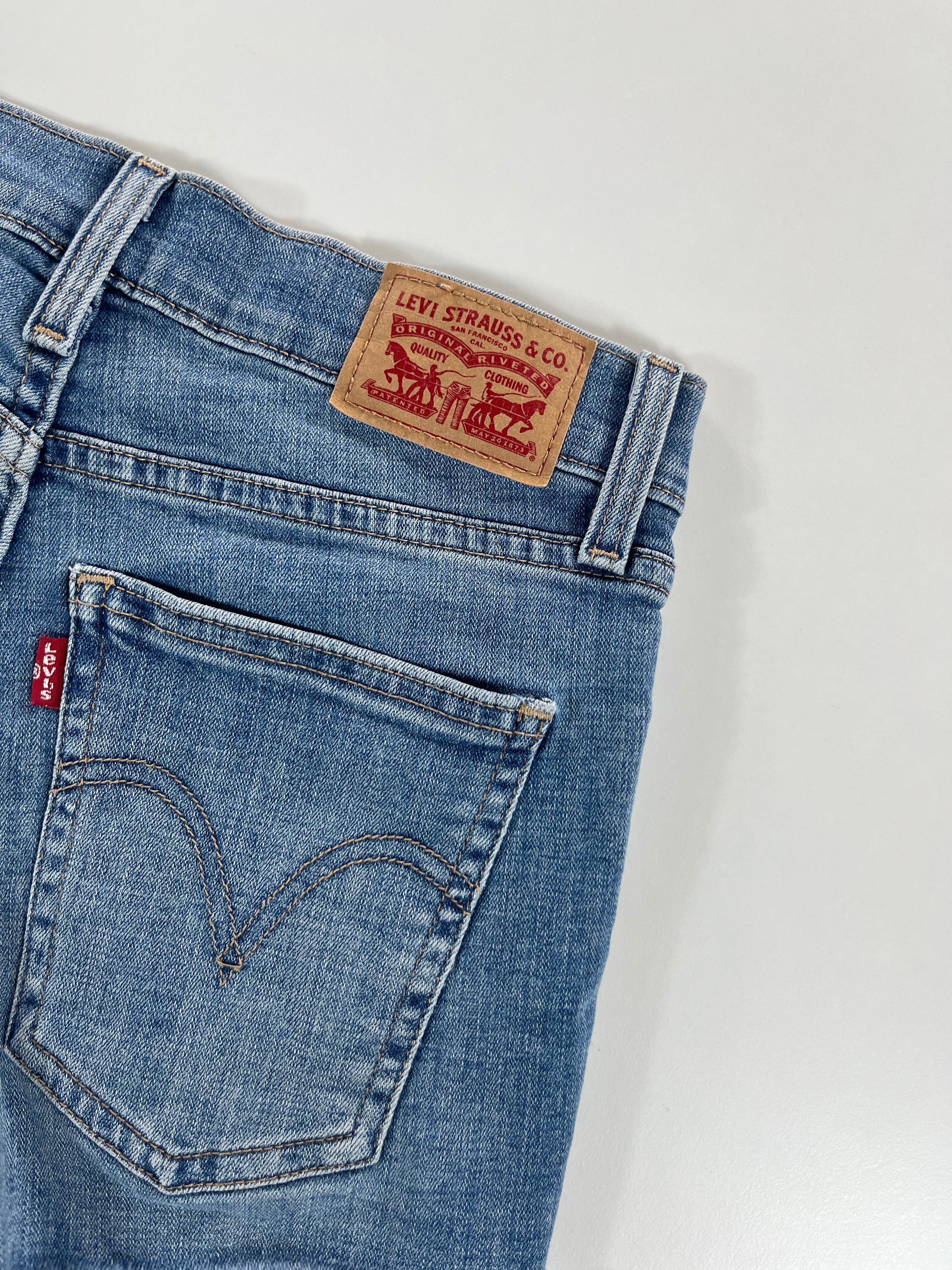 Levi's short