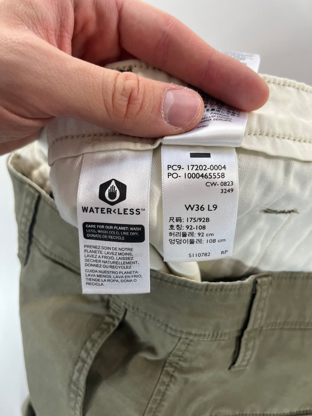 Levi's Standard Fit W36 chino short