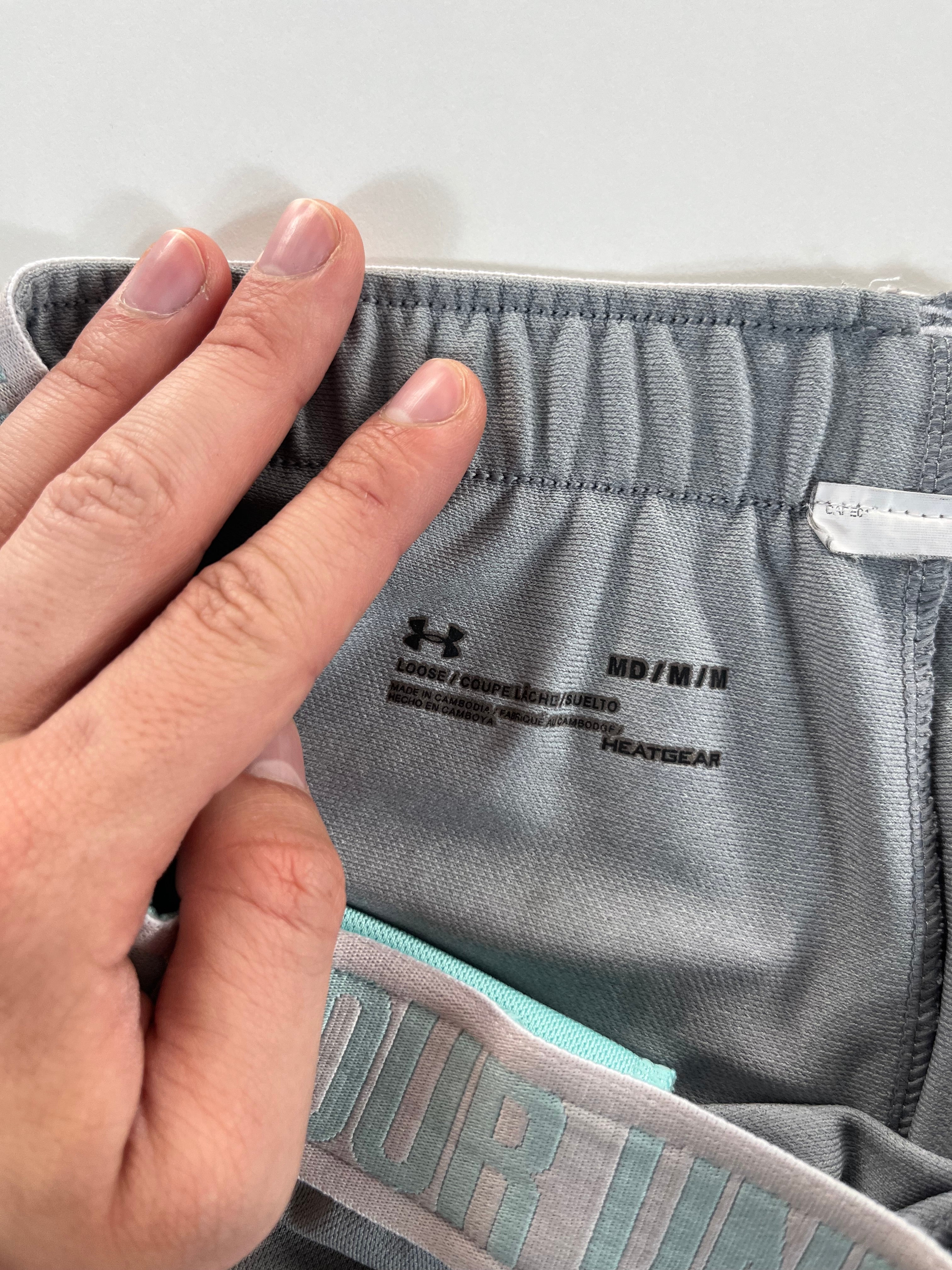 Under Armour short