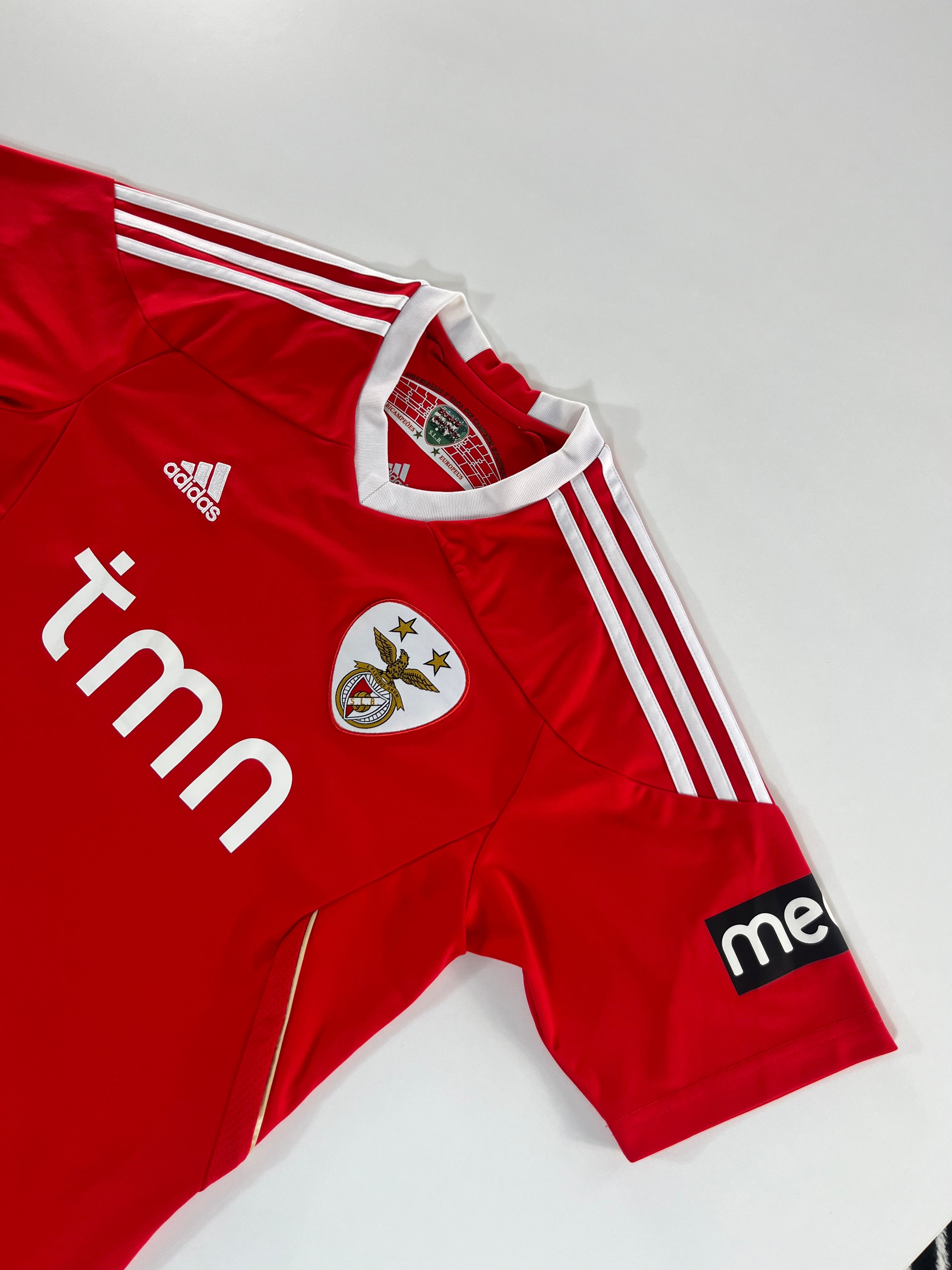 Adidas Benfica 2011-2012 hazai mez