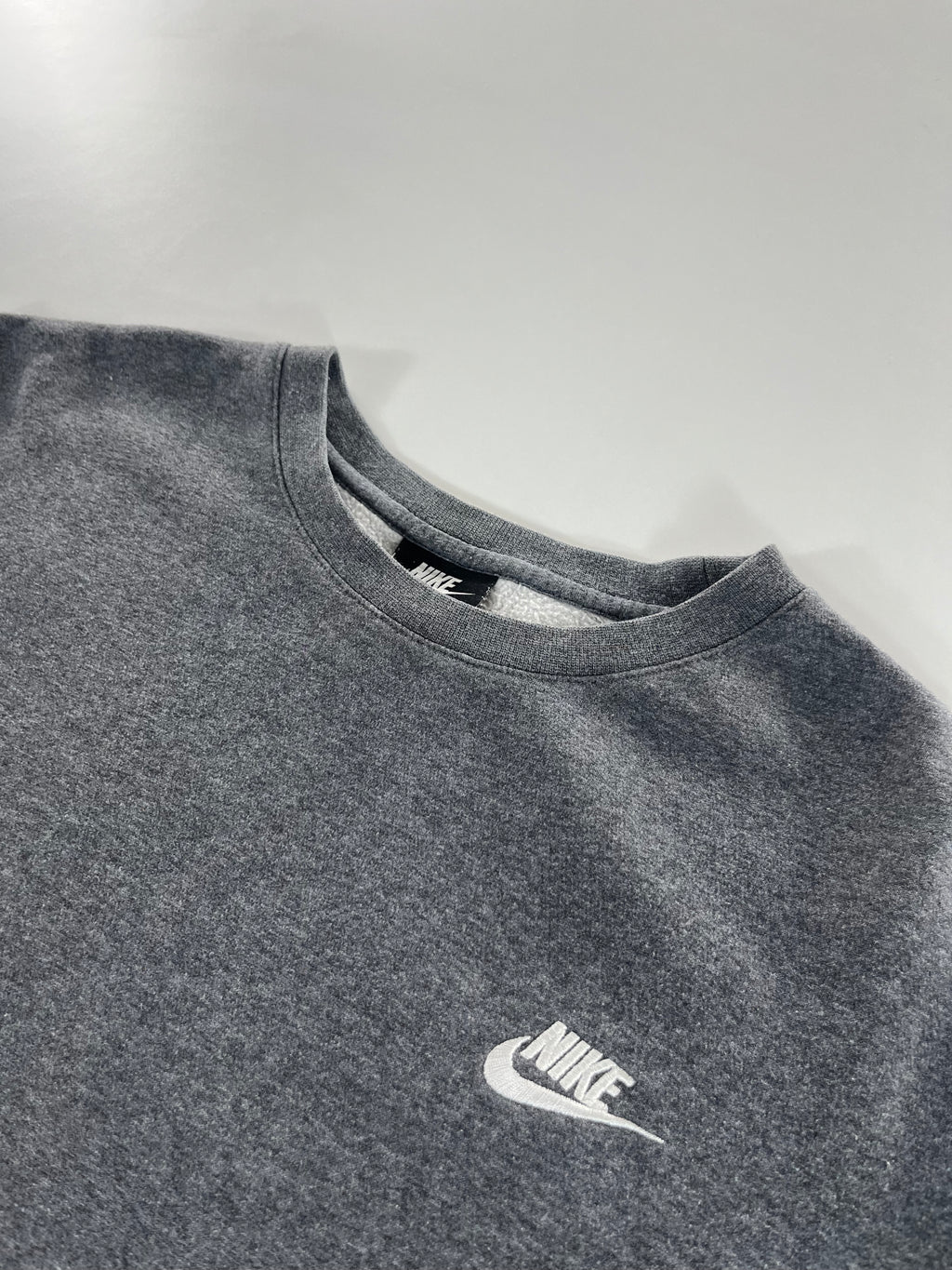 Nike Club Fleece crewneck pulóver