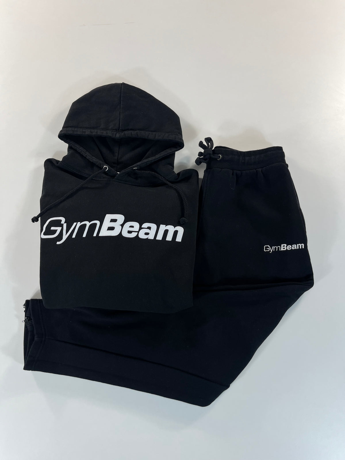 GymBeam melegítőszett