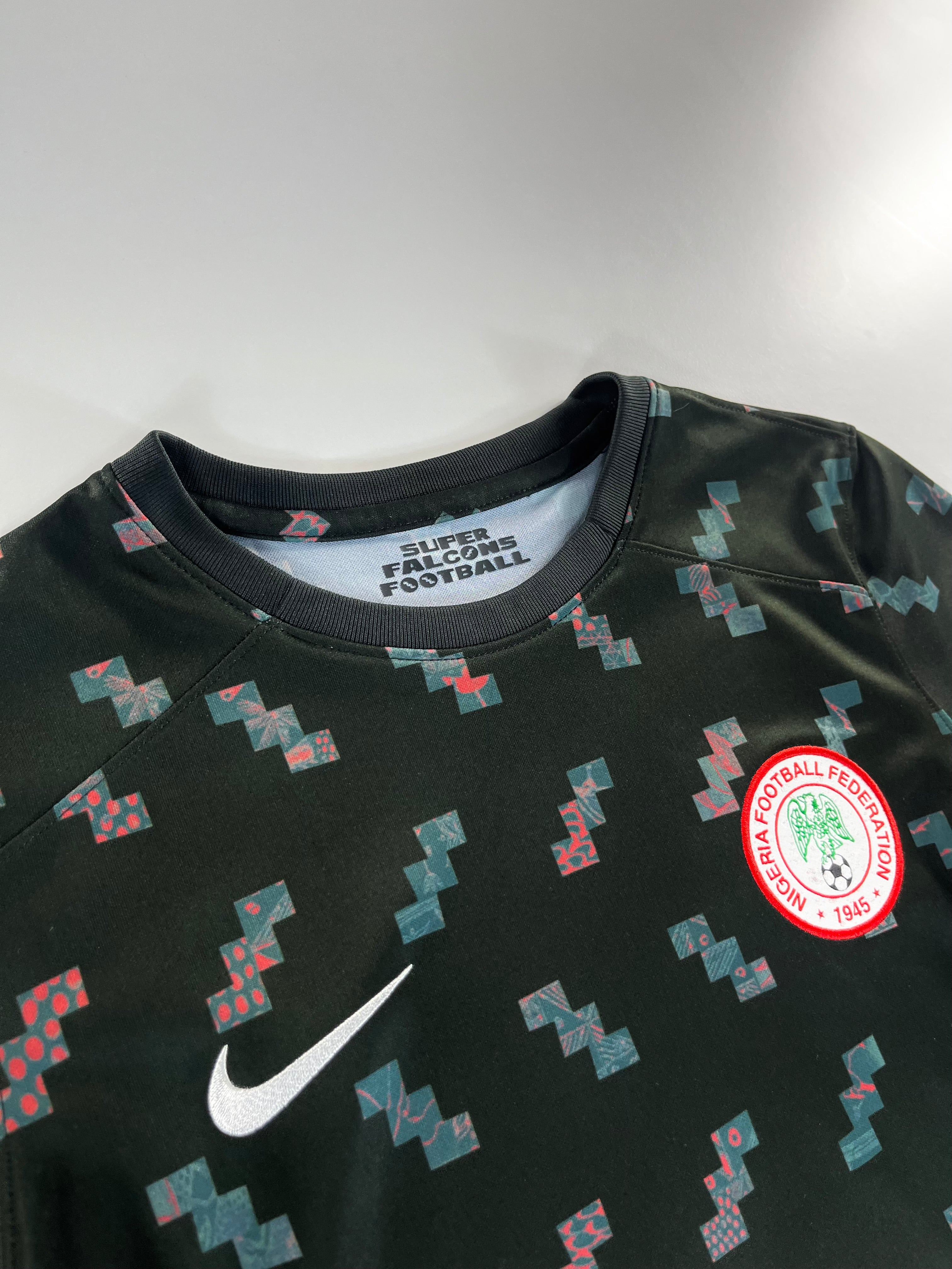 Nike Nigéria válogatott 2022-2023 idegenbeli mez