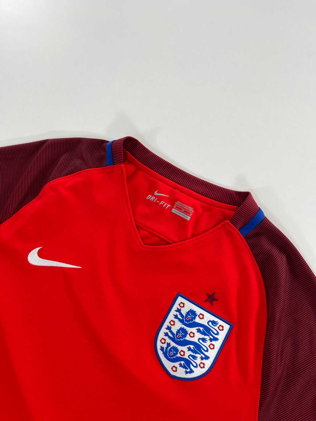 Nike Anglia válogatott 2016-2017 idegenbeli mez