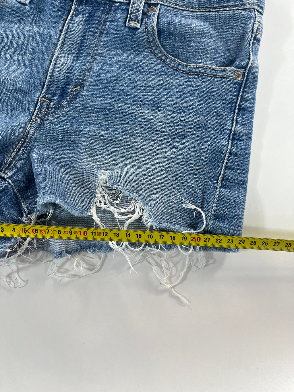 Levi's short