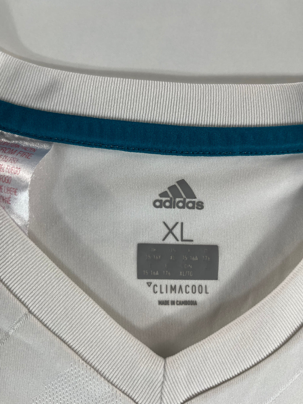 Adidas Real Madrid 2017-2018 hazai mez