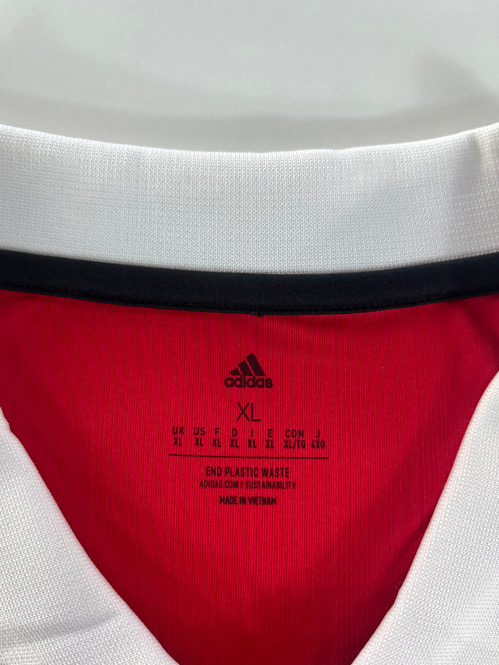 Adidas Manchester United 2022-2023 hazai mez