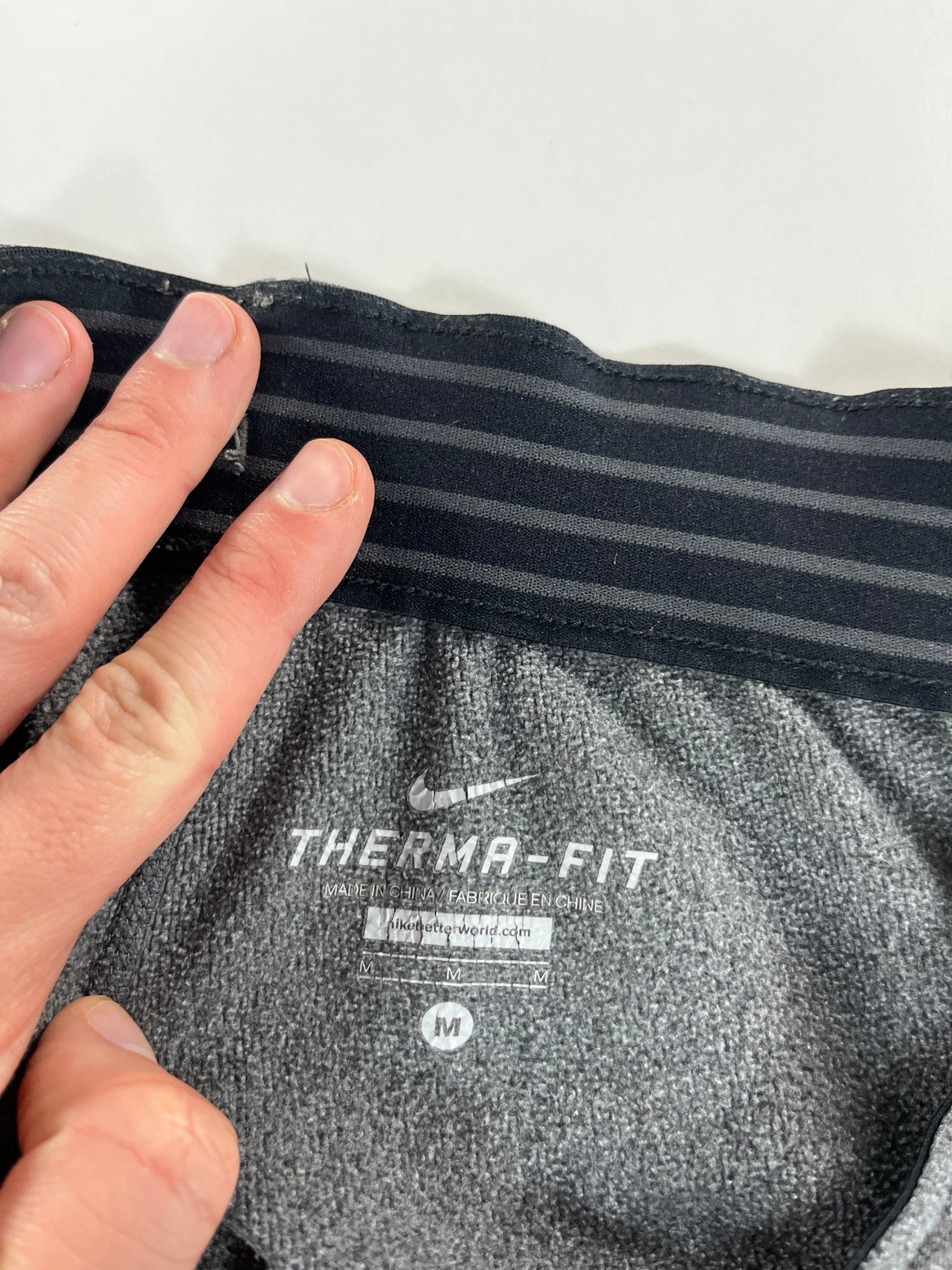 Nike Therma-Fit nadrág