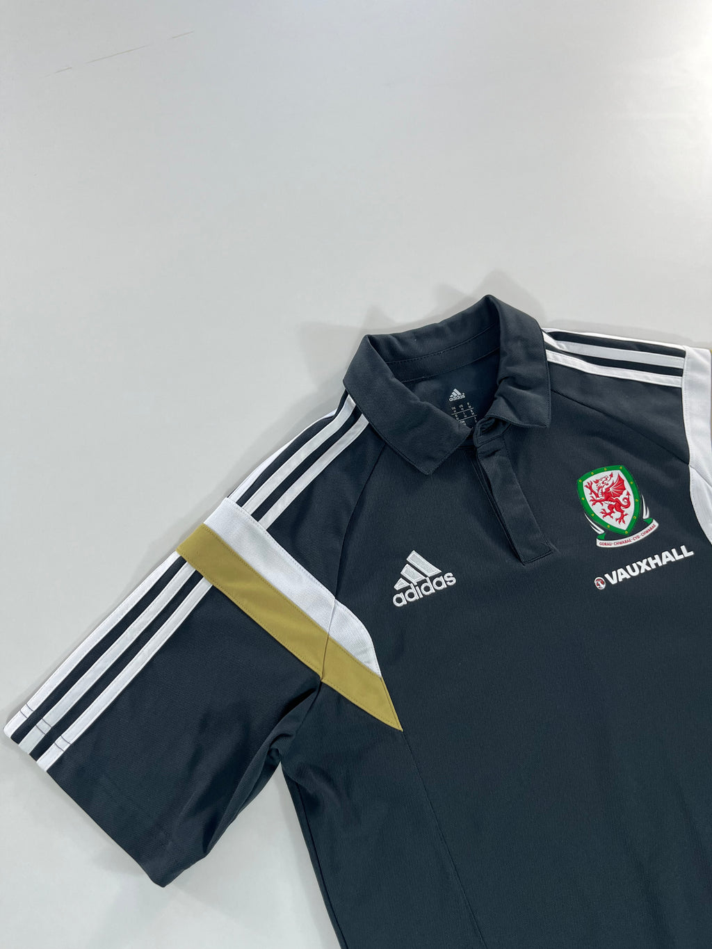 Adidas Wales válogatott pólóing