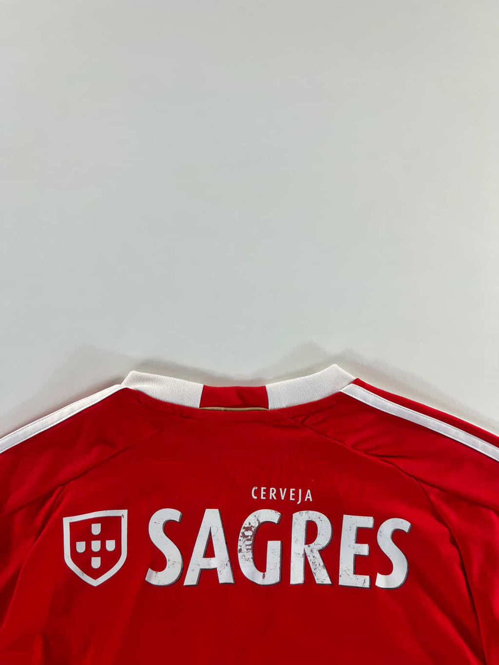 Adidas Benfica 2011-2012 hazai mez