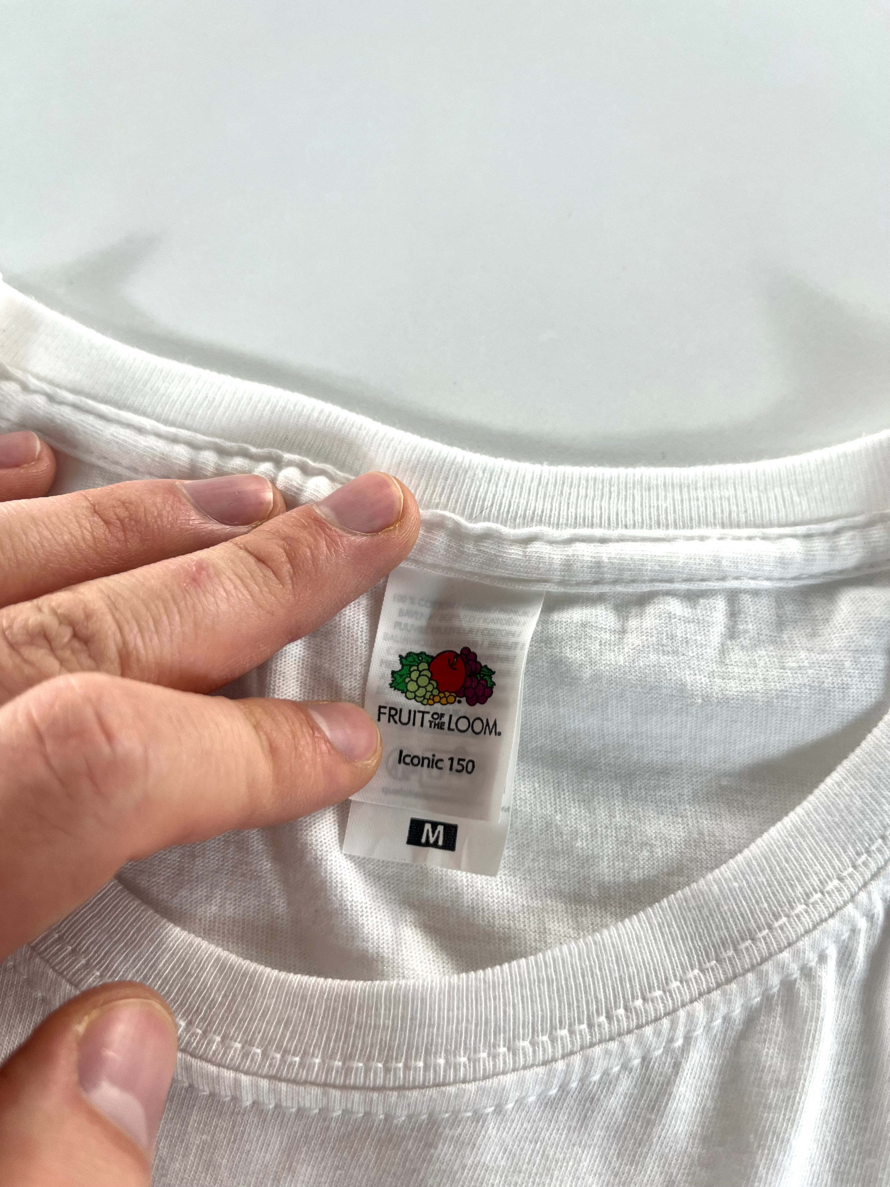 Fruit Of The Loom Uciha Itachi hímzett póló