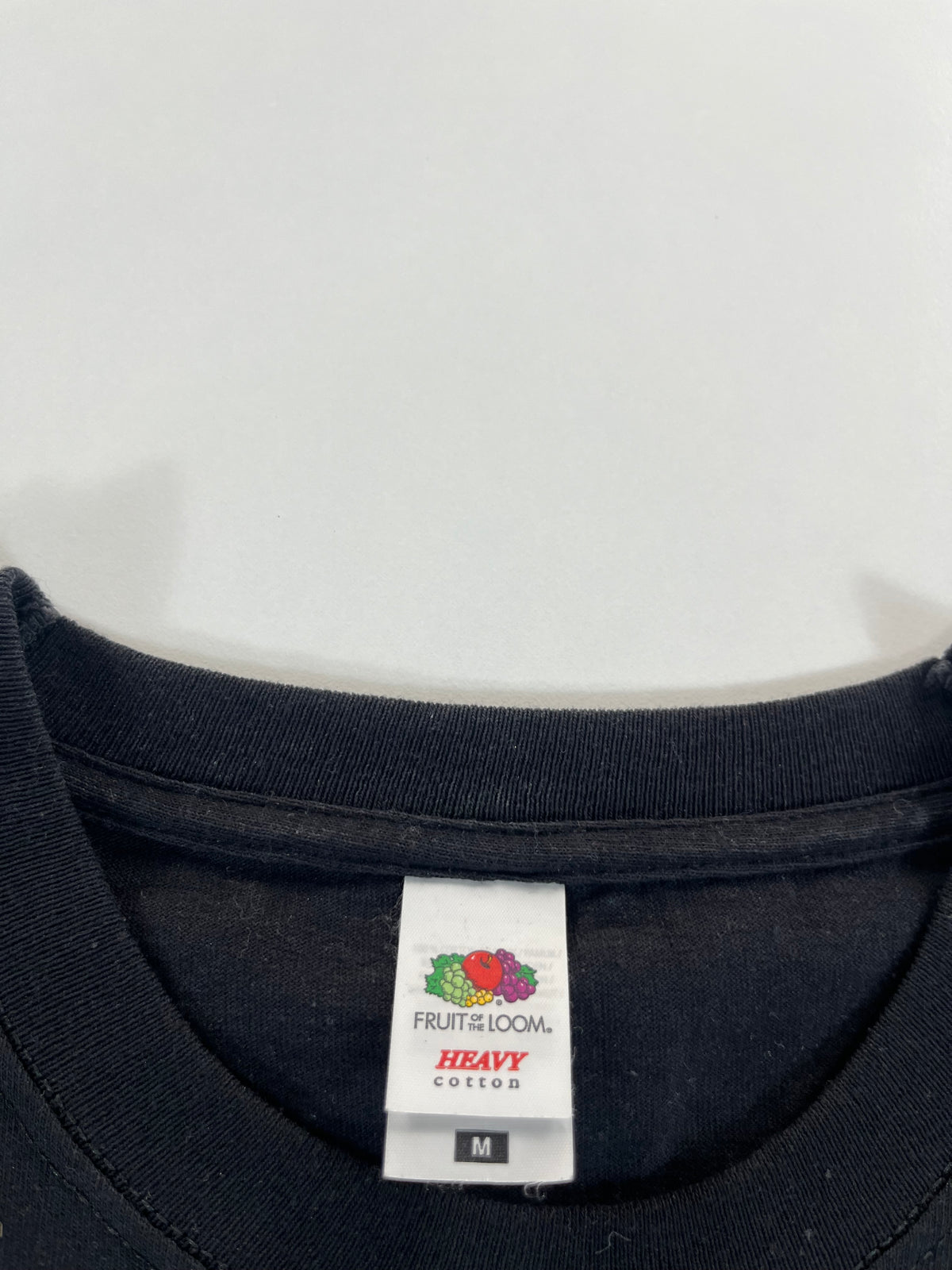 Fruit Of The Loom Uciha Itachi póló