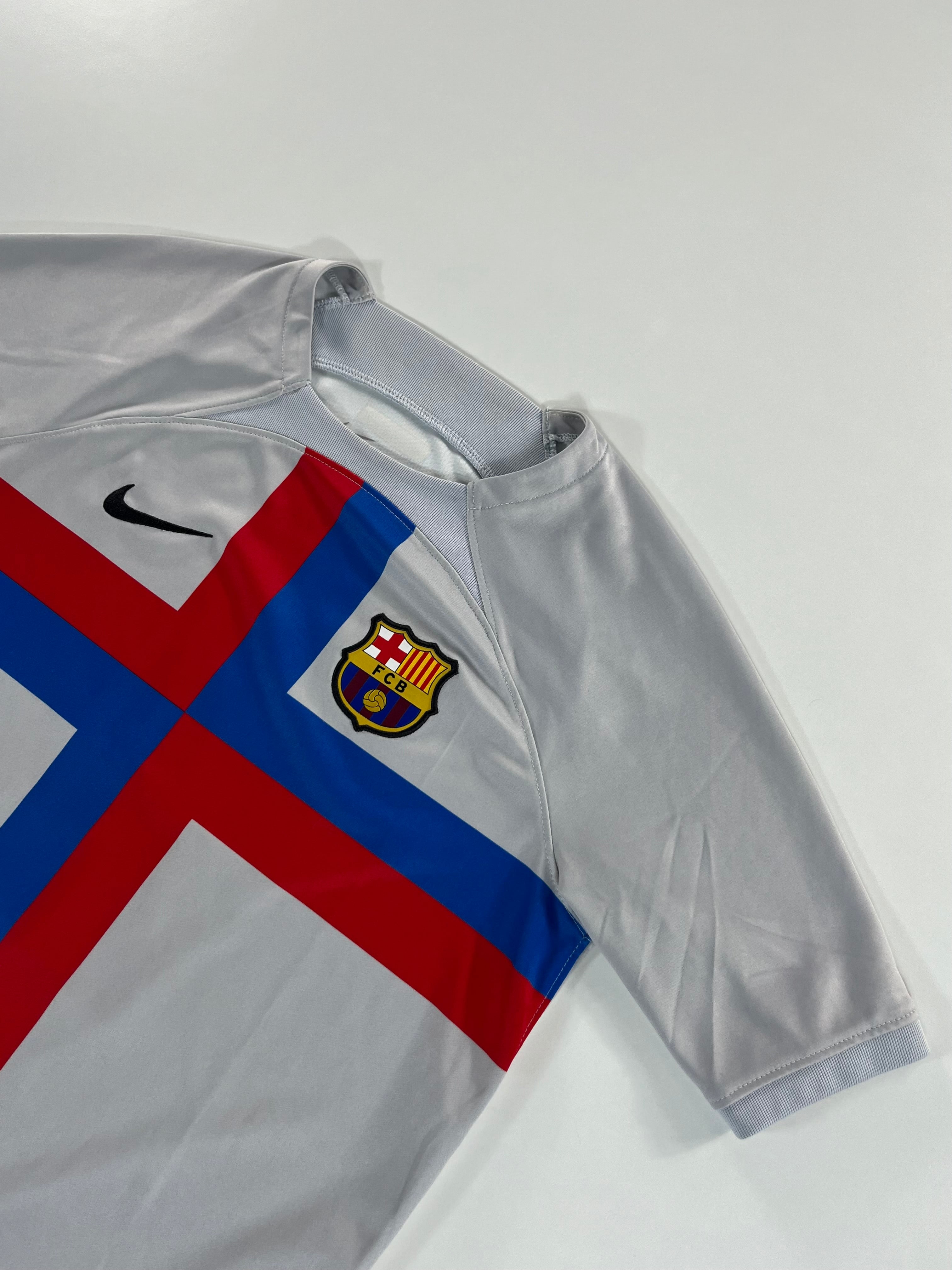Nike F.C Barcelona 2022-2023 Ronald Araújo alternatív mez
