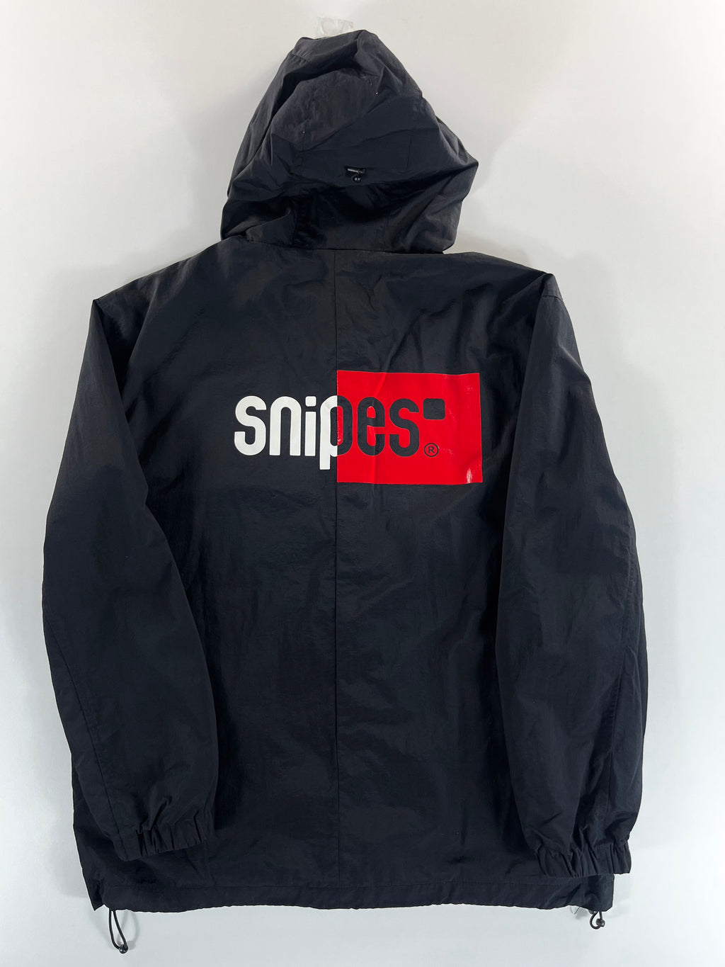 Snipes x La Casa De Papel széldzseki