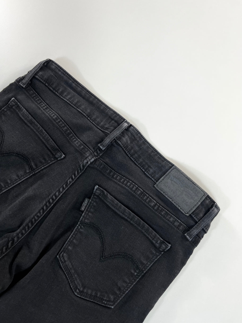 Levi's 711 Skinny 28 farmernadrág