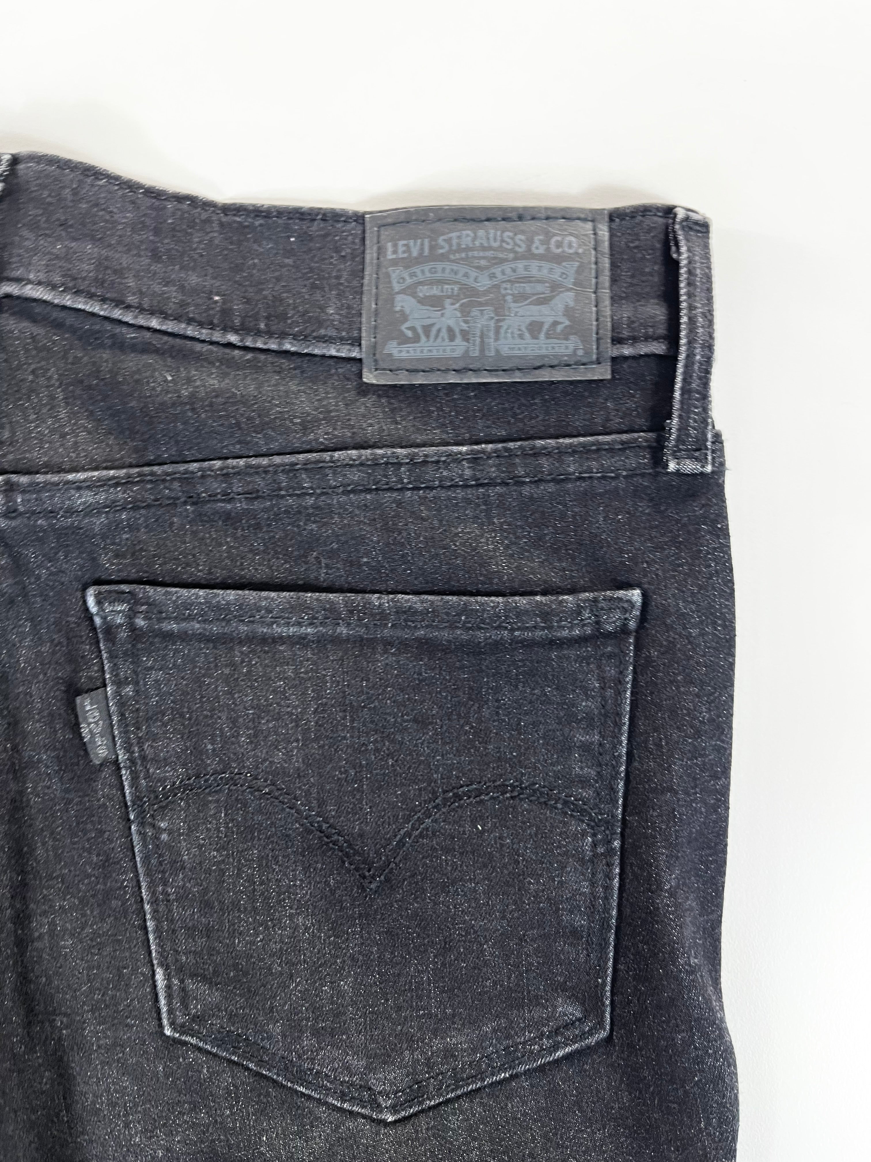 Levi's 312 Shaping Slim 30 farmernadrág