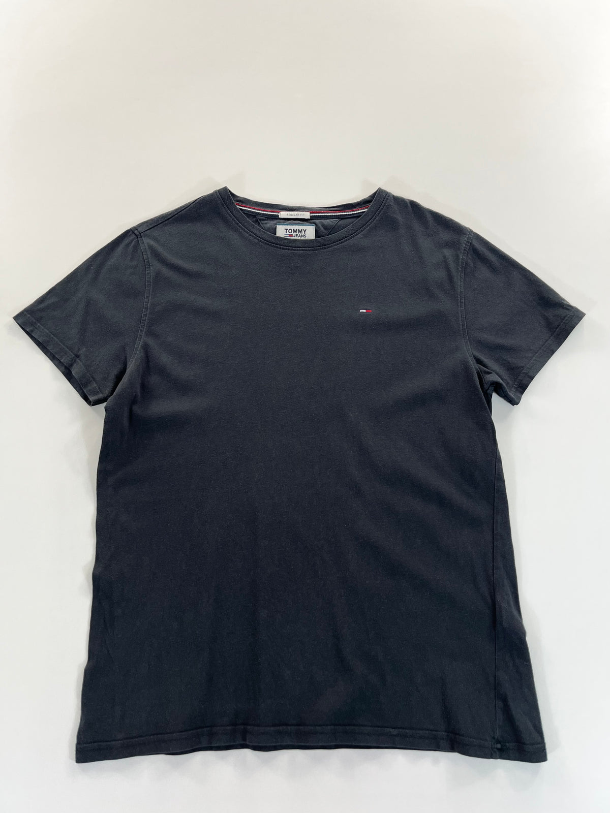 Tommy Jeans Regular Fit póló