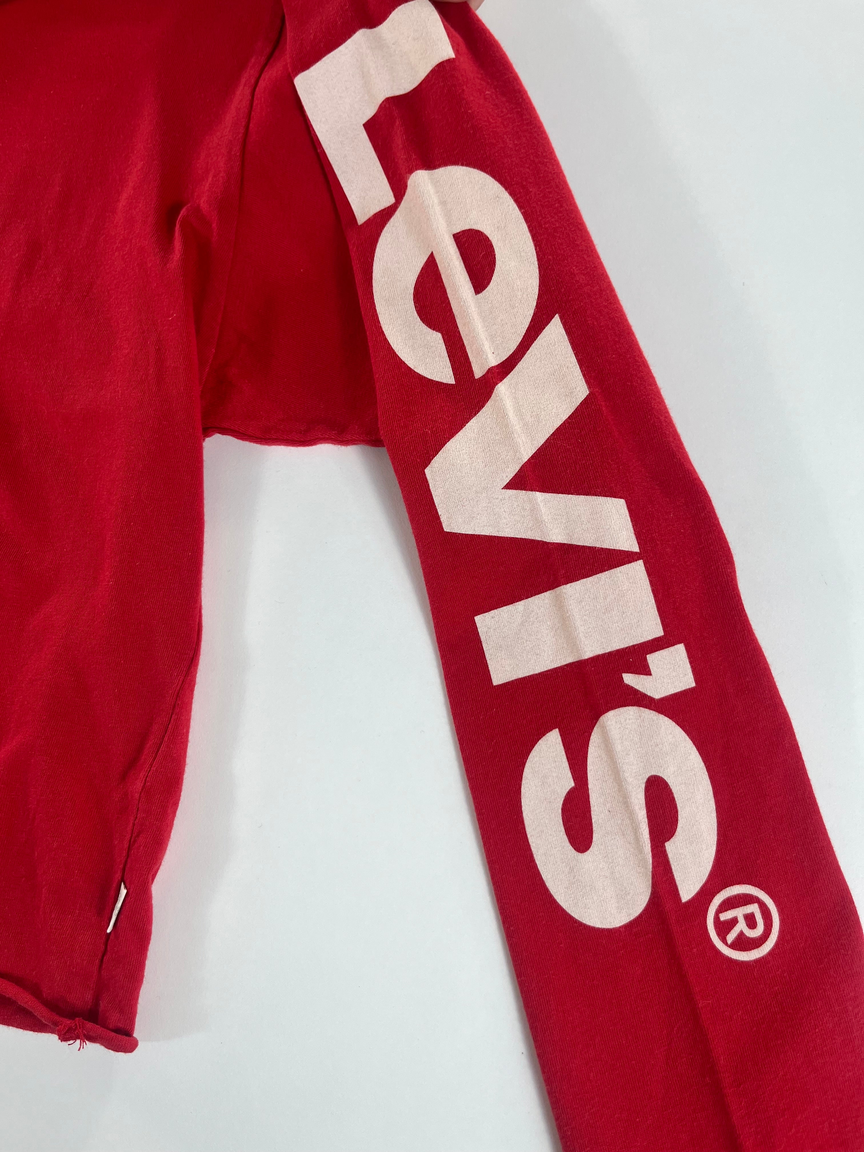 Levi's crop-top