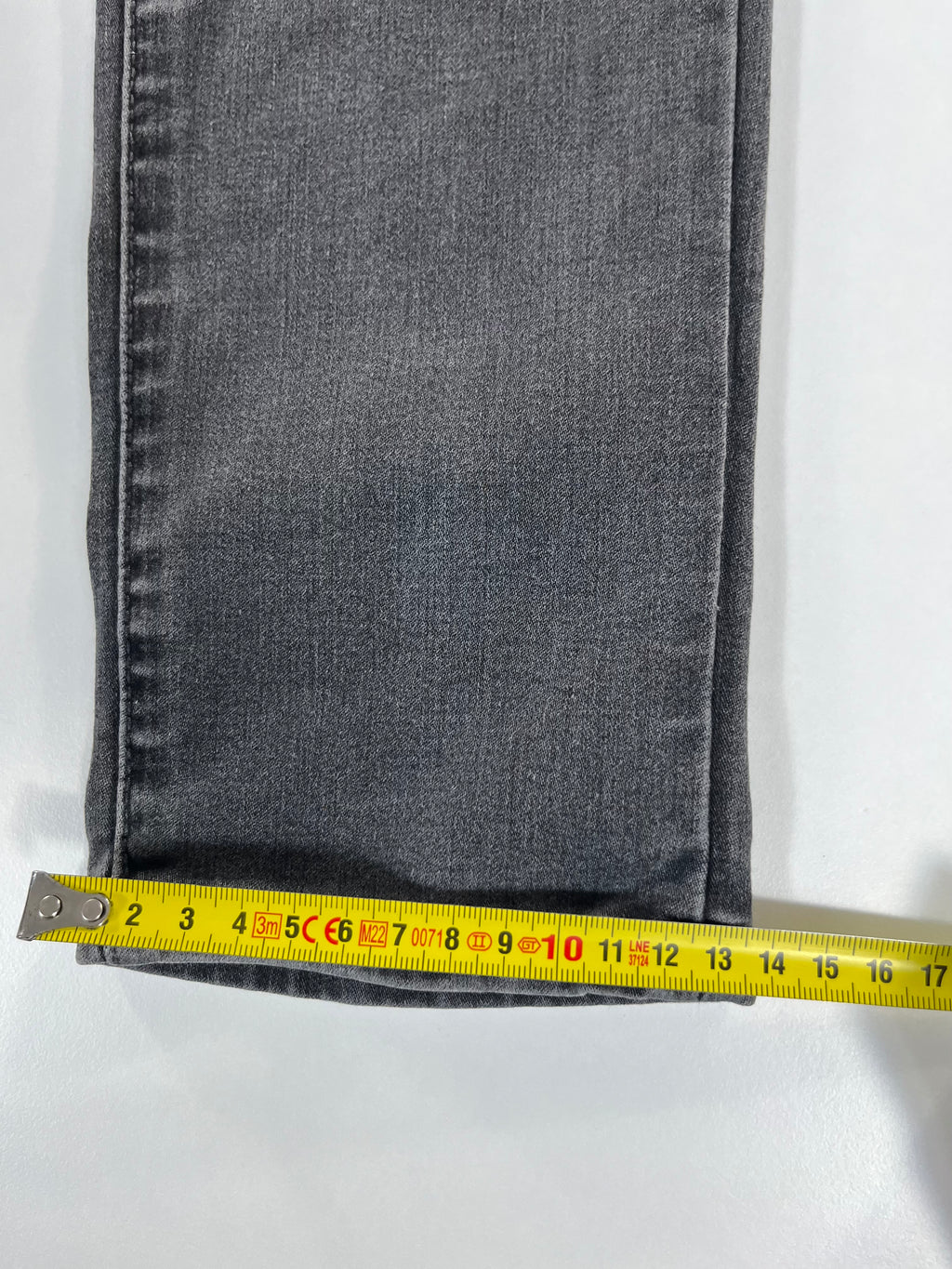 Levi's Lot 311 Shaping Skinny 28 farmernadrág